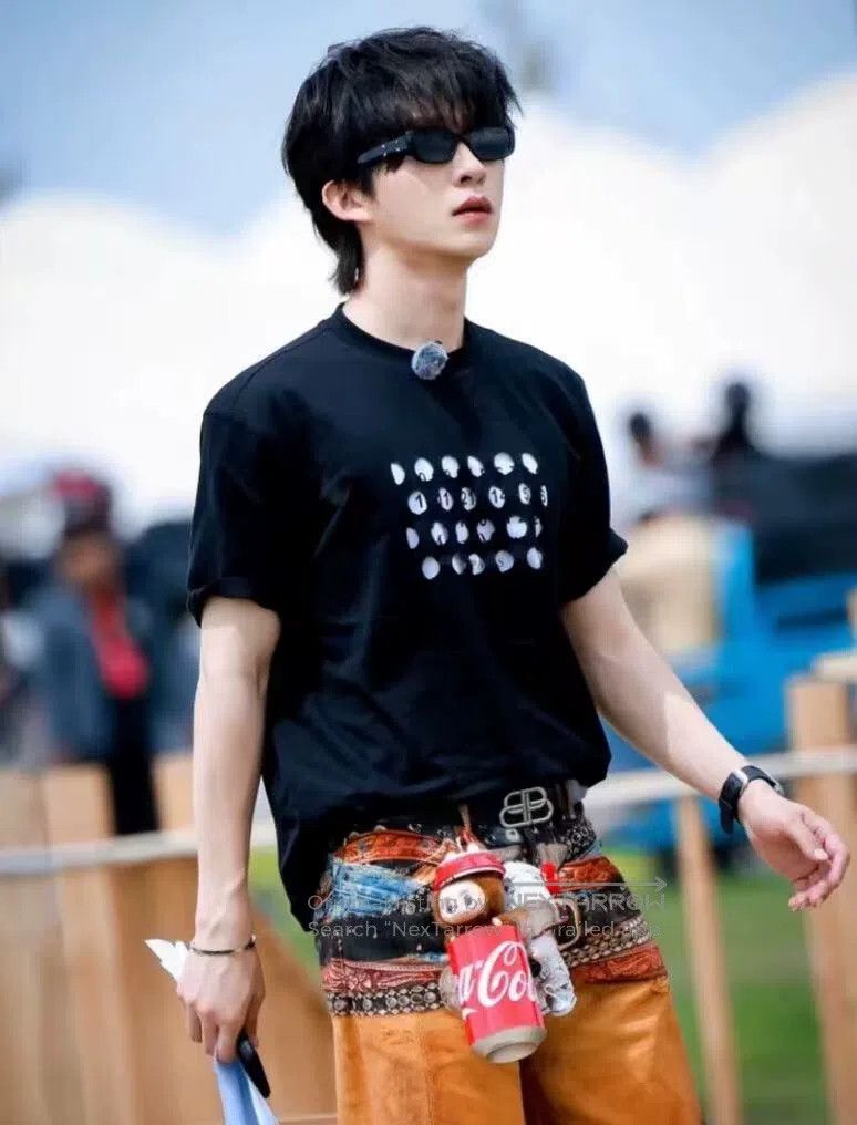 Maison Margiela Maison Margiela Black hollowed-out digital logo cotton rou Size US M / EU 48-50 / 2 - 8 Thumbnail