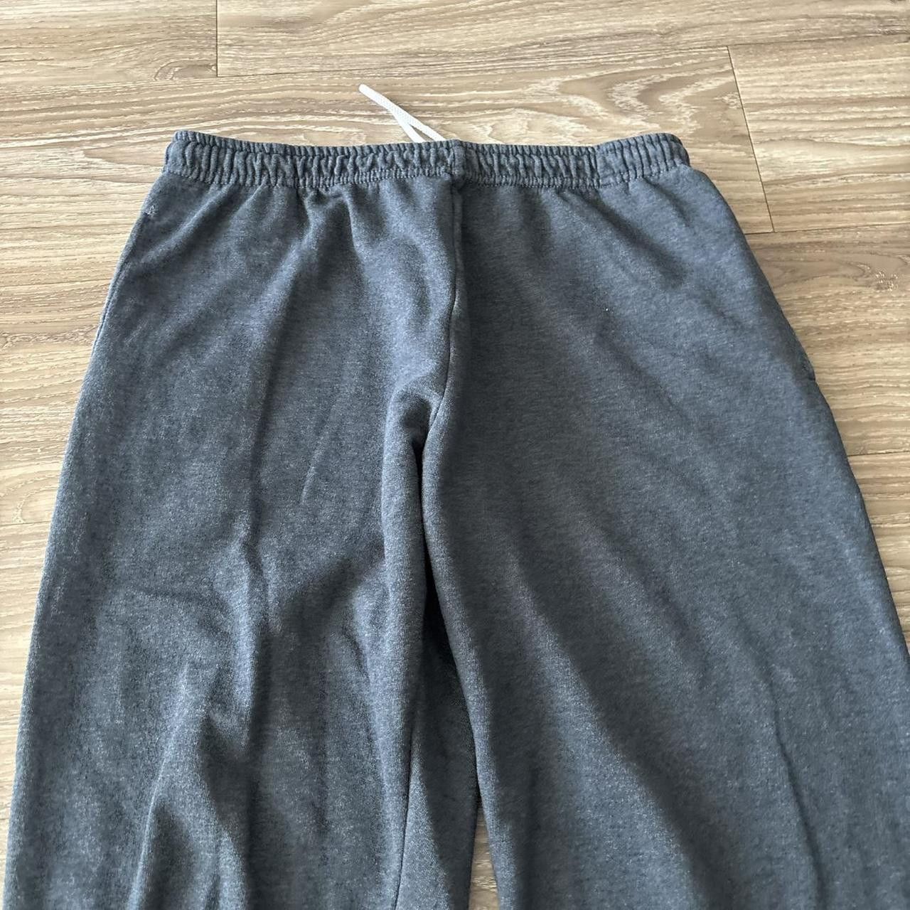 Japanese Brand Crazy Vintage Y2K/2000s Dark Grey Essential Sweatpants! Fits M Size US 32 / EU 48 - 4 Thumbnail
