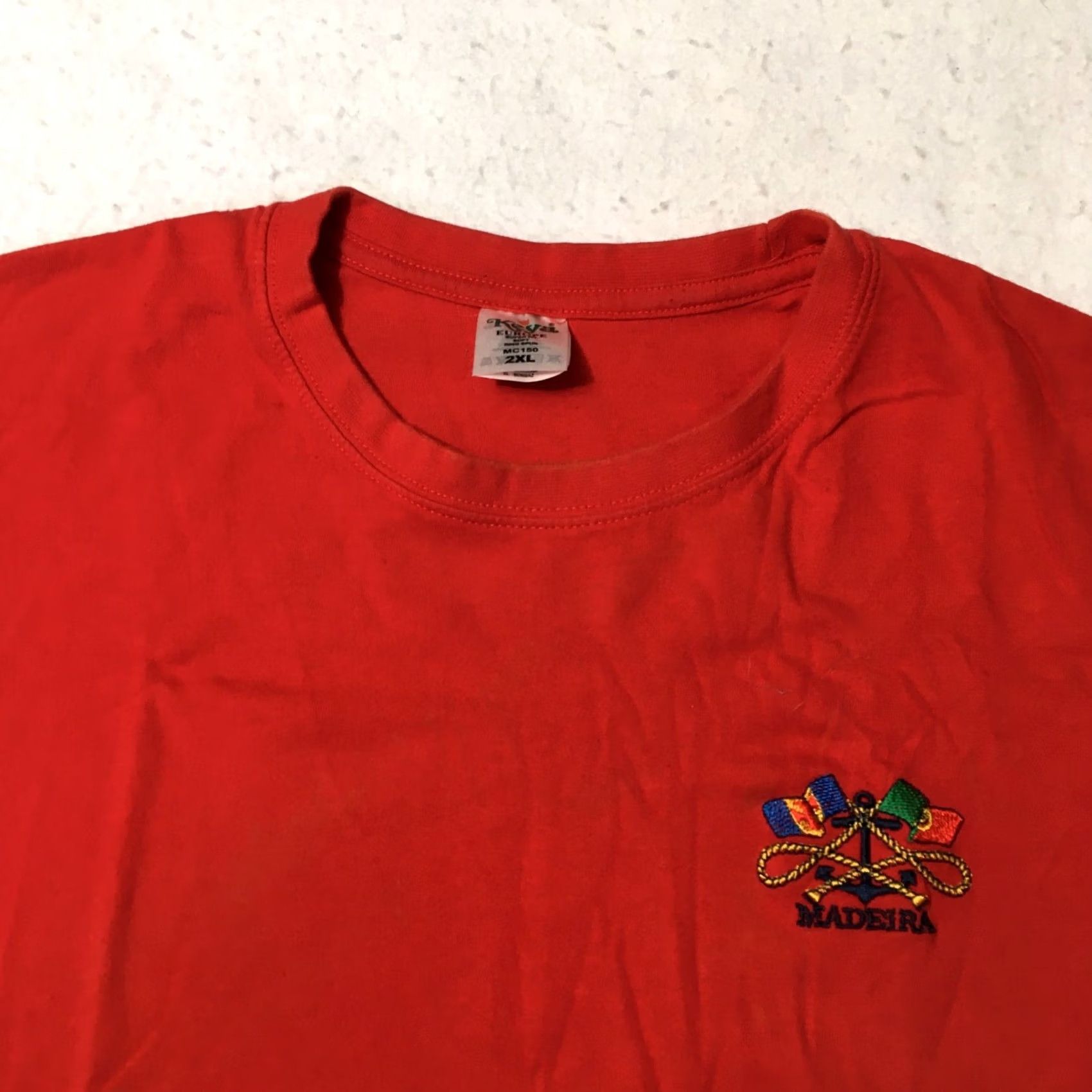 Vintage VINTAGE REYA T-Shirt 2XL RED GRAPHIC MADEIRA PORTUGAL Short Sleeve Crew Neck Mens Size US XXL / EU 58 / 5 - 2 Thumbnail