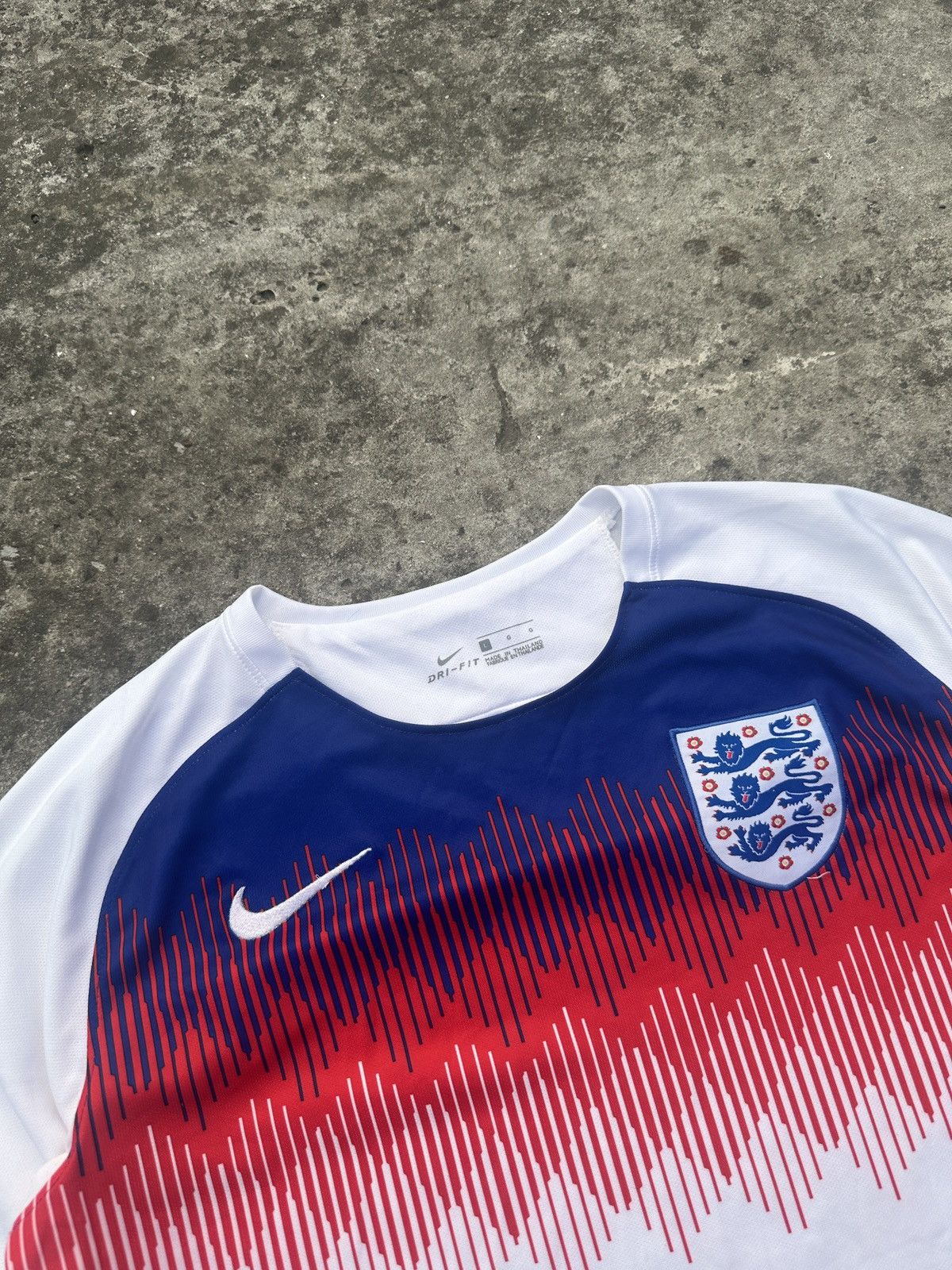 Nike Nike England Soccer Jersey Blokecore Rare Casual Style L Size US L / EU 52-54 / 3 - 2 Thumbnail