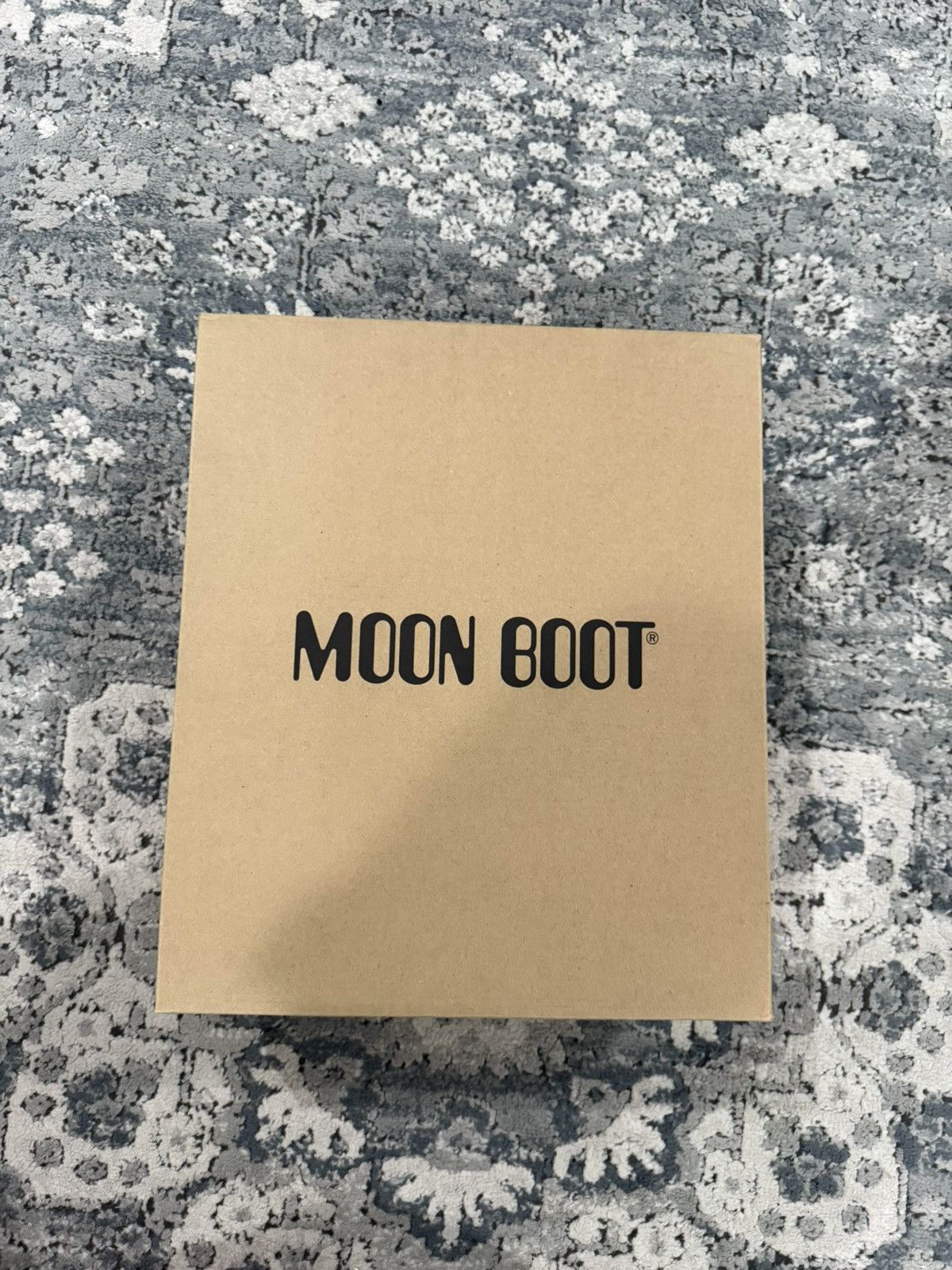 Moon Boot Moon Boots Men’s Luna Chelsea Suede Anthracite Size 10.5 Size US 10.5 / EU 43-44 - 6 Thumbnail