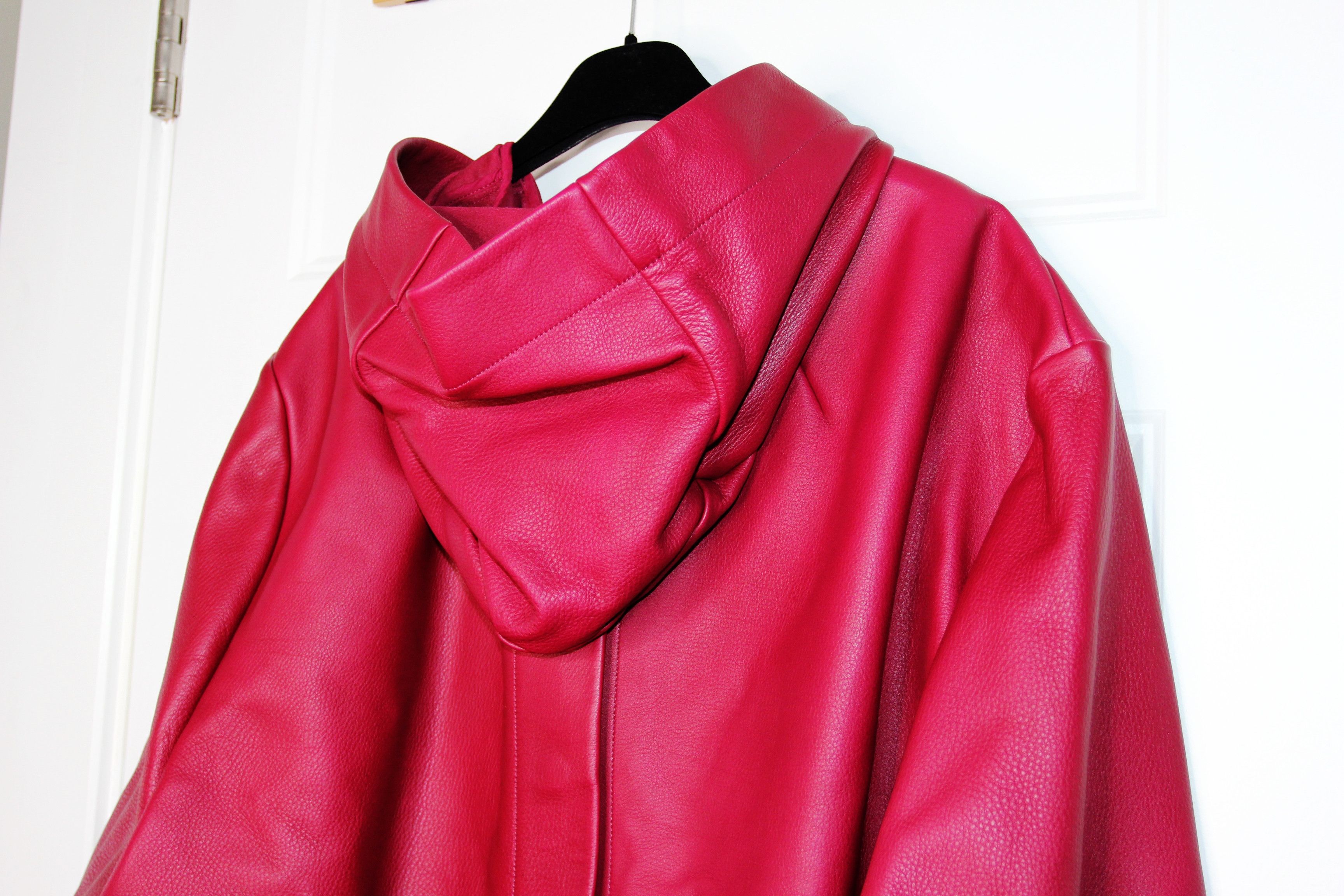 Rick Owens BNWT SS23 RICK OWENS "EDFU" HOODED RAINCOAT 48 Size US M / EU 48-50 / 2 - 6 Thumbnail