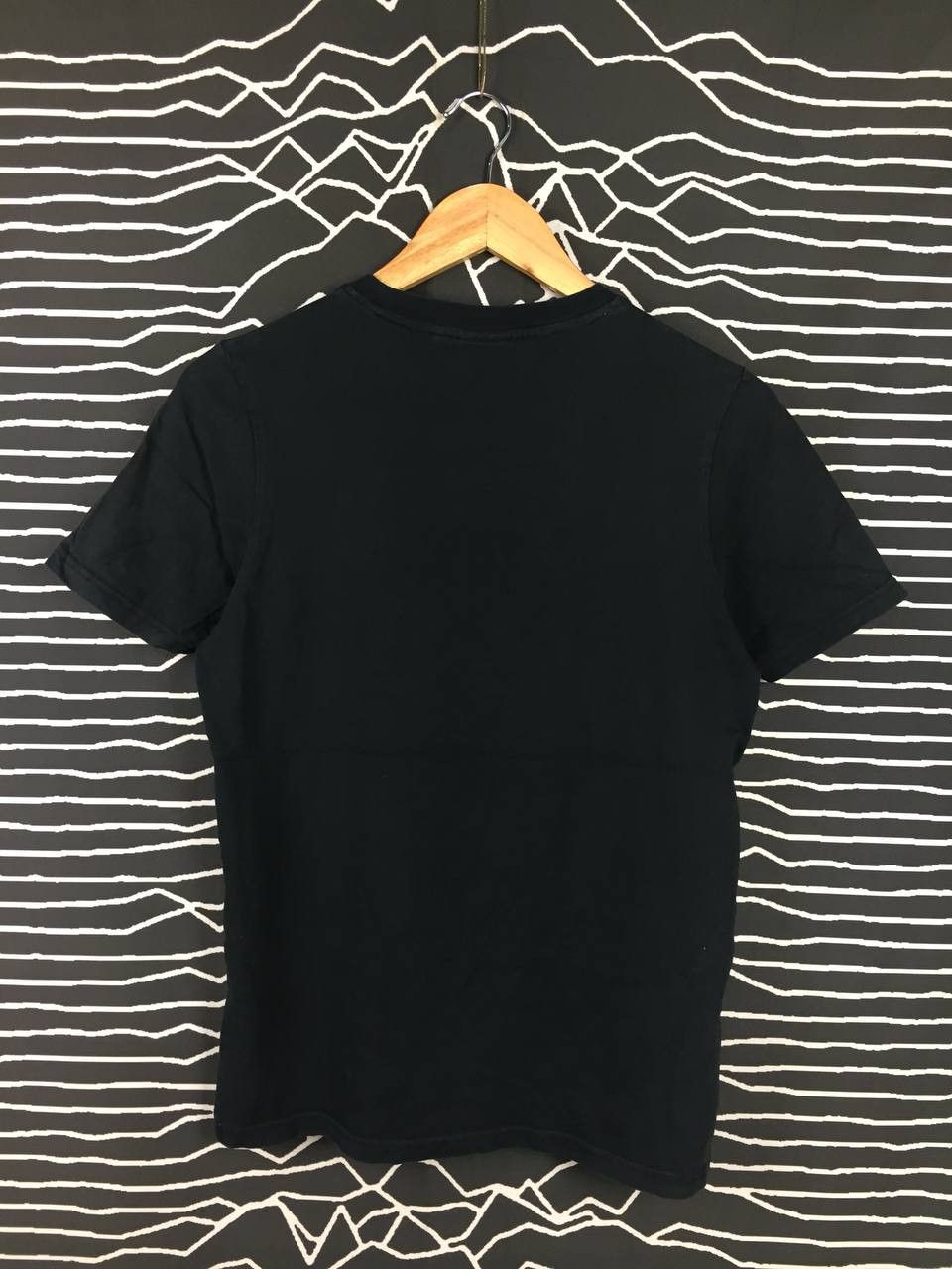 Vintage Wrung Streetwear Paris Sexy Girl Graphic Tee Size US S / EU 44-46 / 1 - 5 Thumbnail