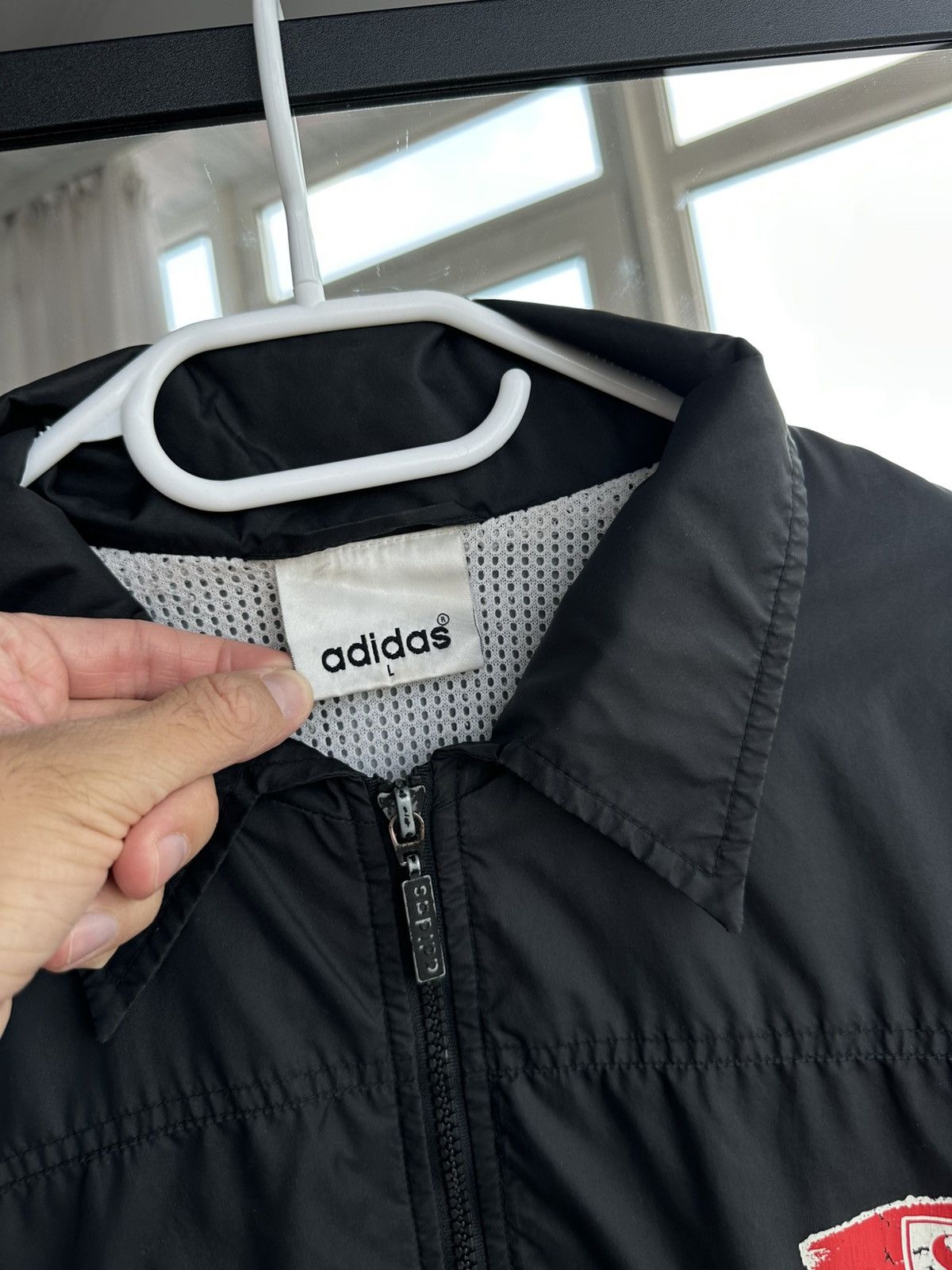 Adidas Vintage Adidas VfB Stuttgart Windbreaker Jacket 90s Logo Size US L / EU 52-54 / 3 - 4 Thumbnail