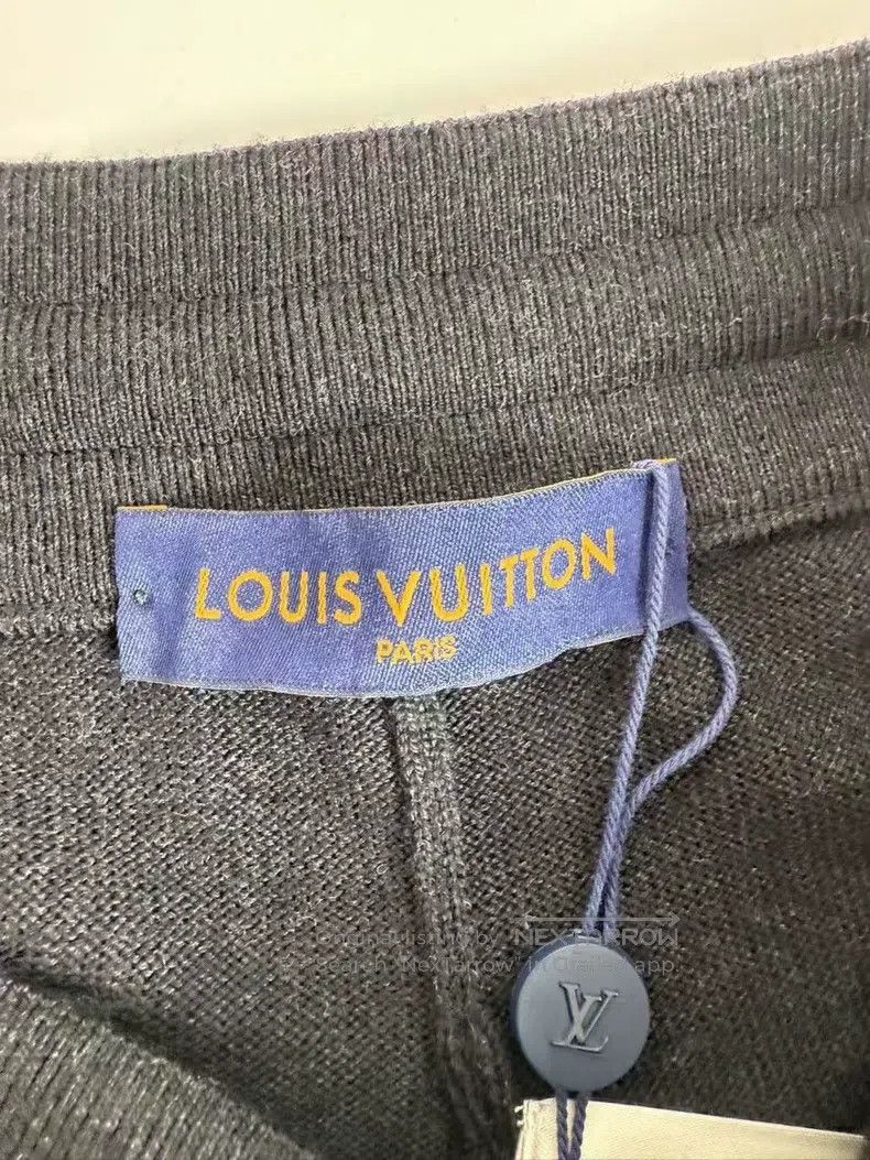 Louis Vuitton Louis Vuitton size s Black floral embroidered knit sweatpan Size US 28 / EU 44 - 4 Thumbnail