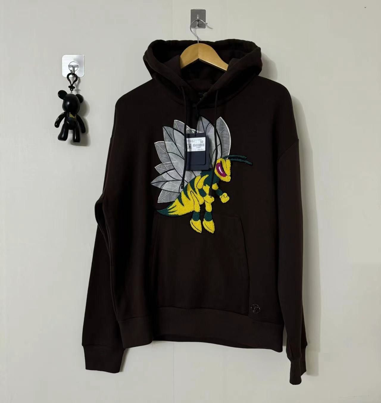 Louis Vuitton Louis Vuitton Embroidery bee hoodie Nextarrow-2501 Size US S / EU 44-46 / 1 - 1 Thumbnail