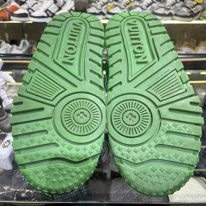 Louis Vuitton Louis Vuitton Trainer Maxi Sneakers in White and Green -250 Size US 9.5 / EU 42-43 - 6 Thumbnail