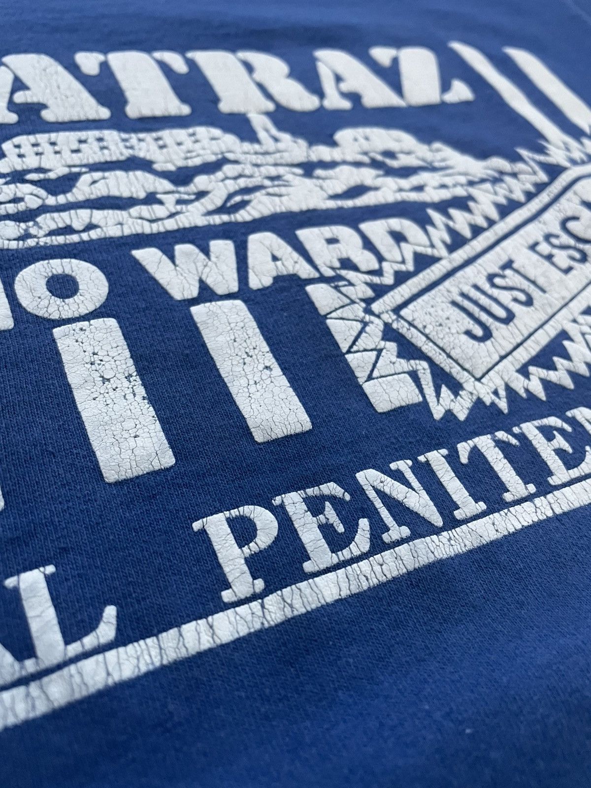Levi's 1990s Levi’s Alcatraz Psycho Ward T-Shirt Size US M / EU 48-50 / 2 - 3 Thumbnail