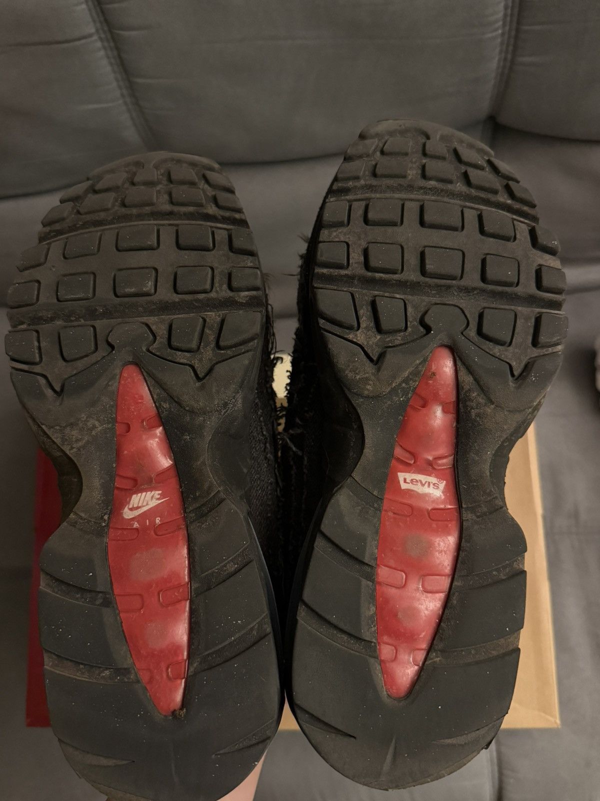 Levi's × Nike Nike x Levis Black Air Max 95 Black Size 7 Size US 7 / EU 40 - 6 Thumbnail