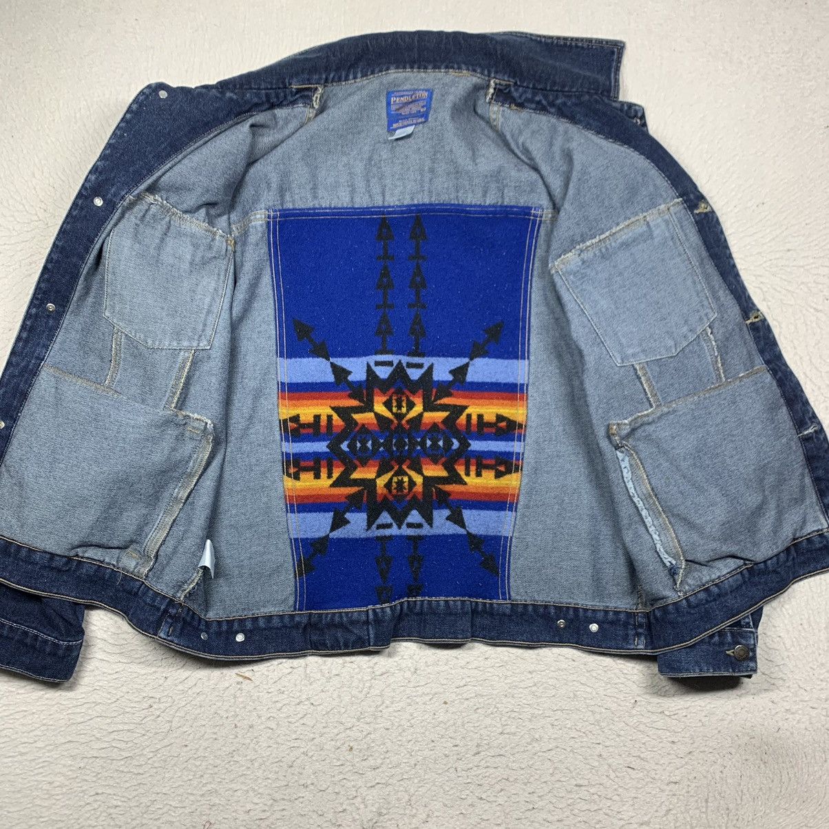Pendleton Vintage Pendleton Mens XL Western Wear Aztec Denim Jacket Size US XL / EU 56 / 4 - 9 Thumbnail