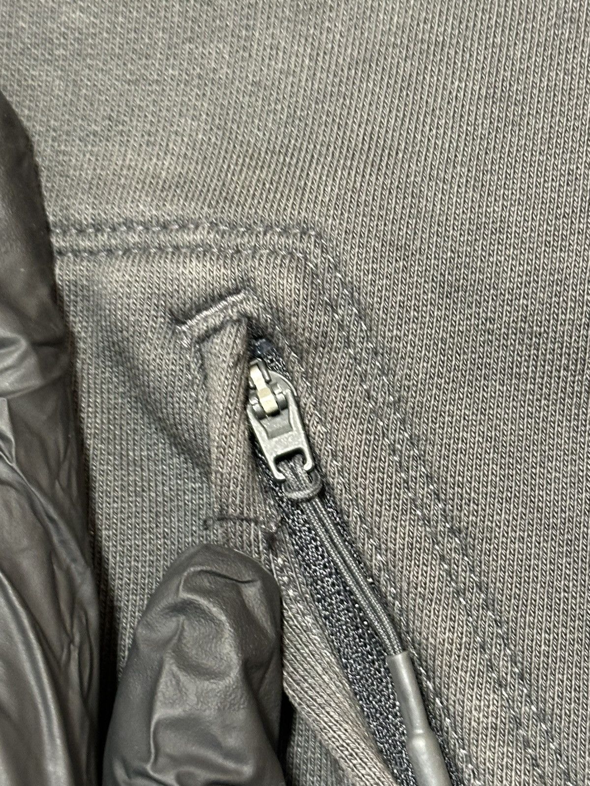 Y-3 Y-3 brand zip-up hoodie in a dark grey color. Size US M / EU 48-50 / 2 - 6 Thumbnail