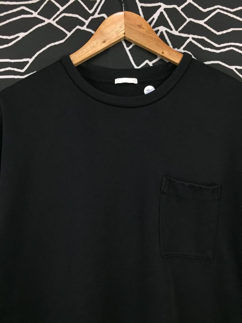 GU × Japanese Brand GU Plain Single Pocket Essential Tee Size US XL / EU 56 / 4 - 3 Thumbnail