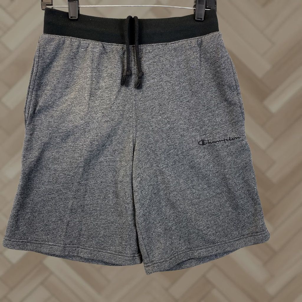 Champion Champion Shorts Men’s Small Gray Casual Basketball / 33-21 Mens Shorts Small Gray Flat Front 10 Inseam Pockets Logo Sweat Adapt Size US 27 - 1 Thumbnail