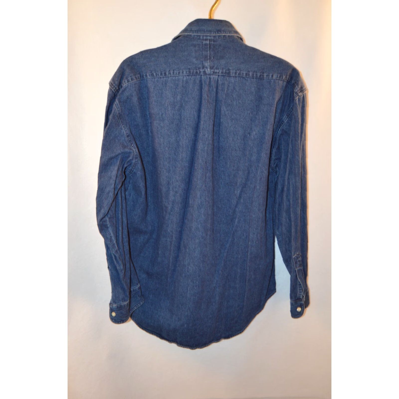 Hard Rock Cafe VINTAGE Hard Rock Cafe Maui Denim Embroidered Button-Up Shirt Mens Medium Blue Cotton Denim Embroidered Pockets 90s Rock Classic Shirt Shirt Size US M / EU 48-50 / 2 - 2 Thumbnail