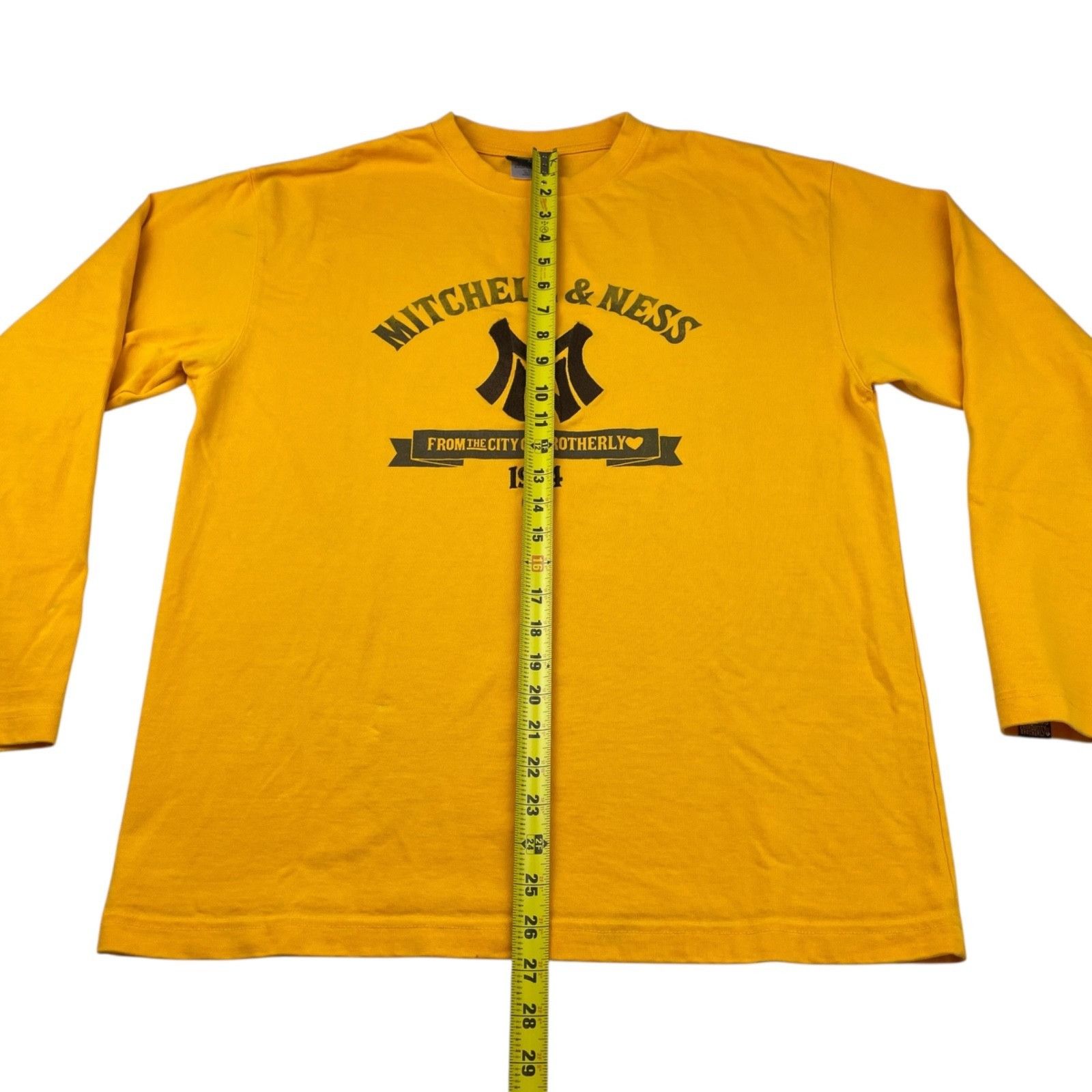 Mitchell & Ness Mitchell & Ness Men's 100% Cotton Embroidered L/S T-Shirt Ye Size US L / EU 52-54 / 3 - 6 Thumbnail