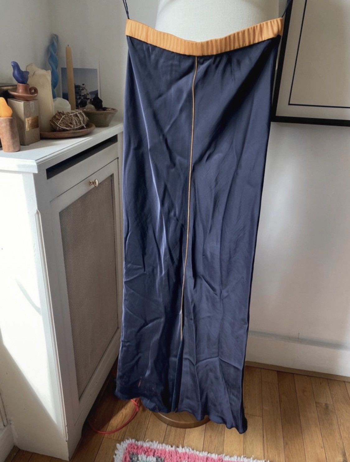 Helmut Lang Helmut Lang dark resin satin slip skirt 840 Size 28" / US 6 / IT 42 - 4 Thumbnail
