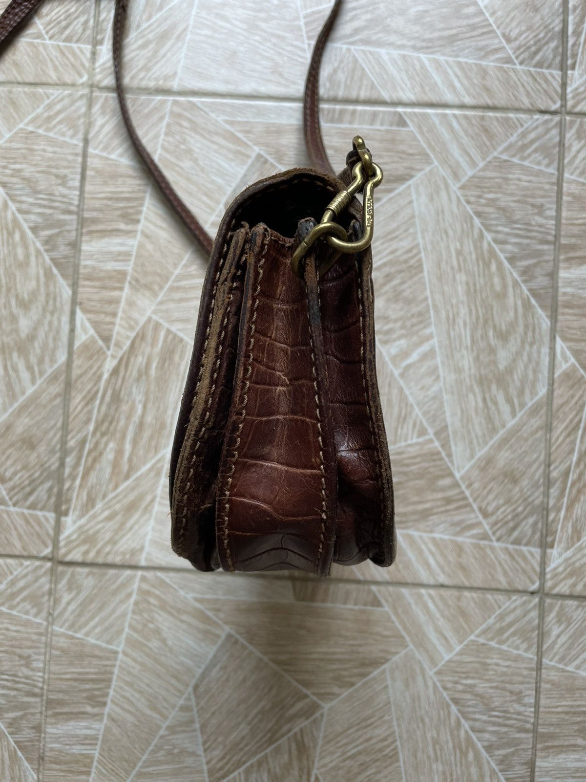 Vintage Archive Vintage Italy The Bridge Brown Leather Shoulder Bag Size ONE SIZE - 7 Thumbnail