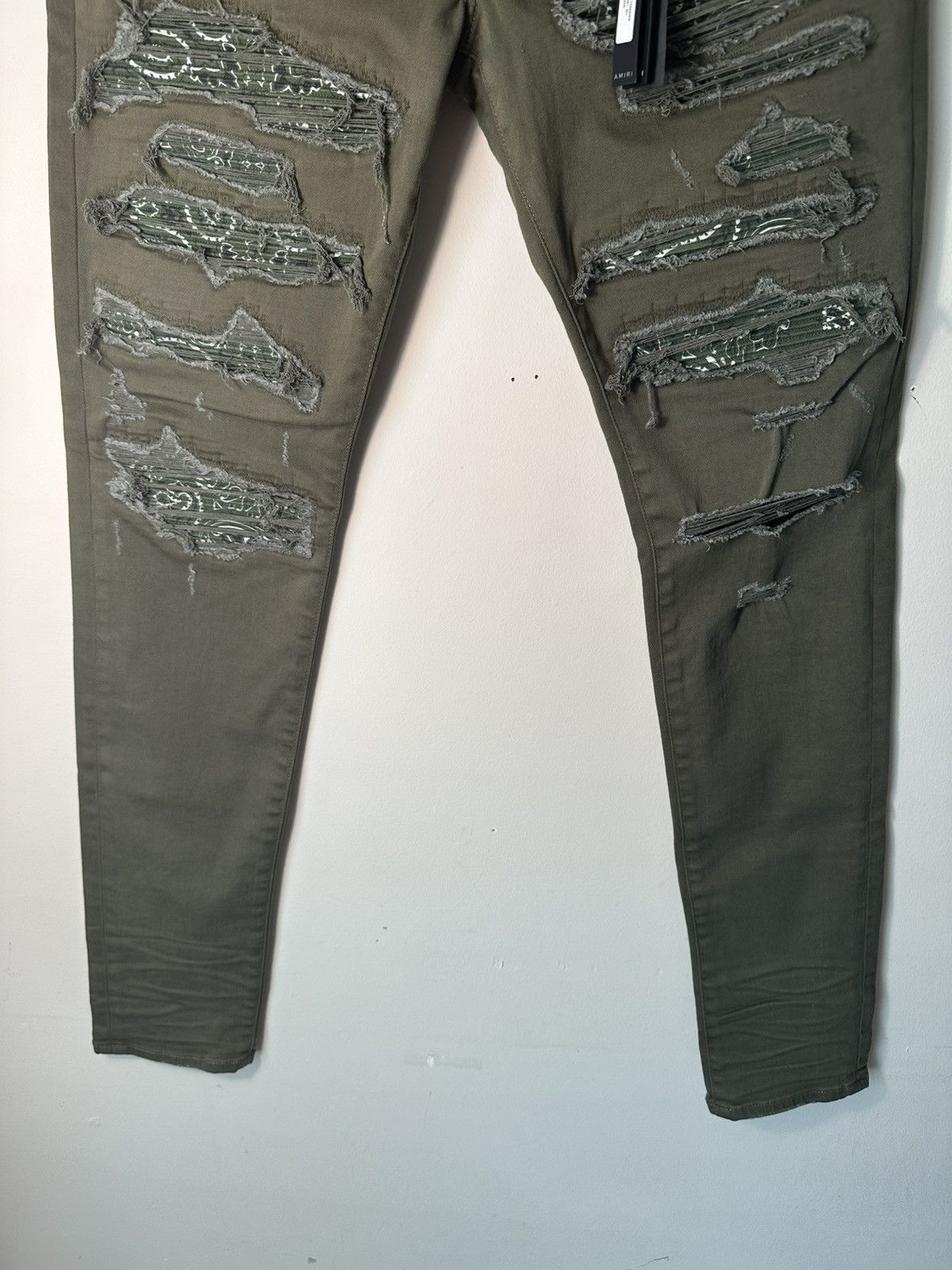 Amiri Amiri Bandana Thrasher Olive Green Jeans Size US 34 / EU 50 - 3 Thumbnail