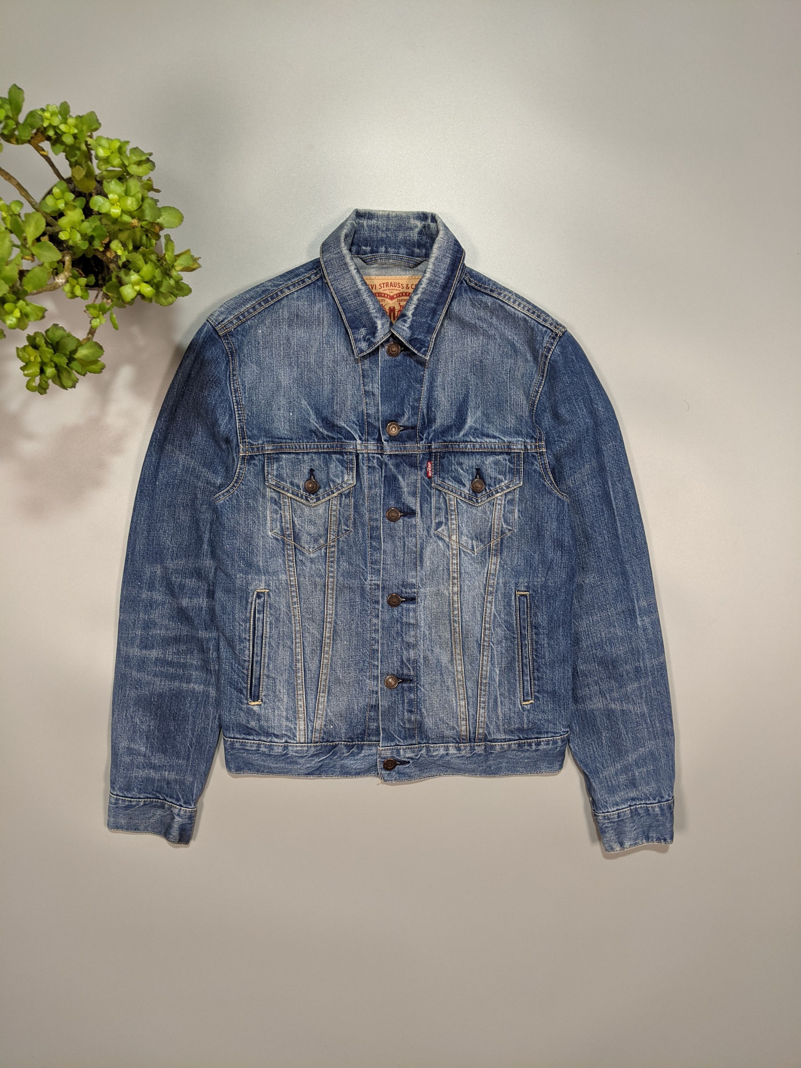 Levi's × Levi's Vintage Clothing LEVIS Vintage Women's Light Blue Worn Denim Loose Jacket Size S / US 4 / IT 40 - 1 Thumbnail