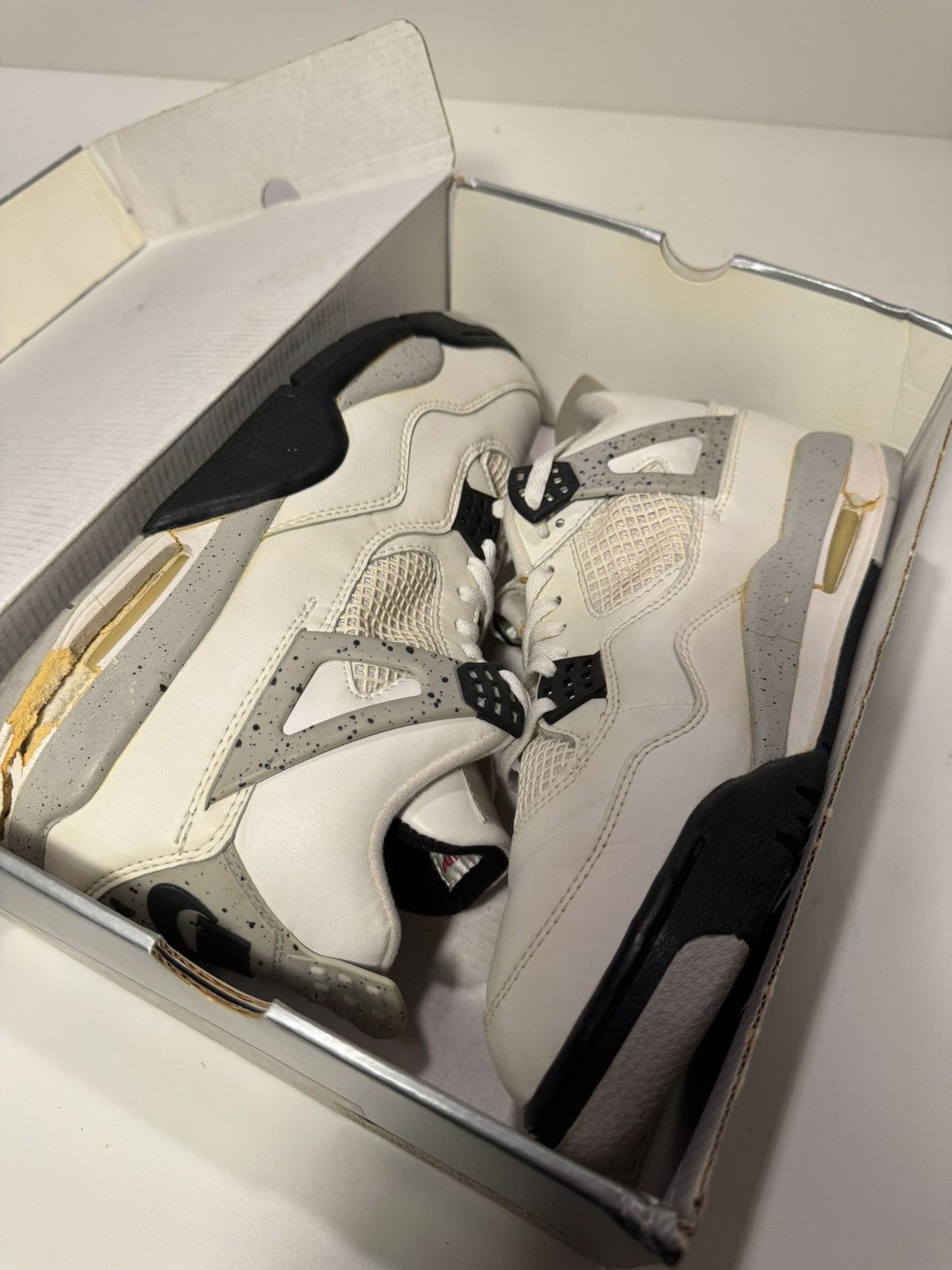 Jordan Brand Jordan White Cement 4 FINAL PRICE DROP!! Size US 11 / EU 44 - 25 Thumbnail