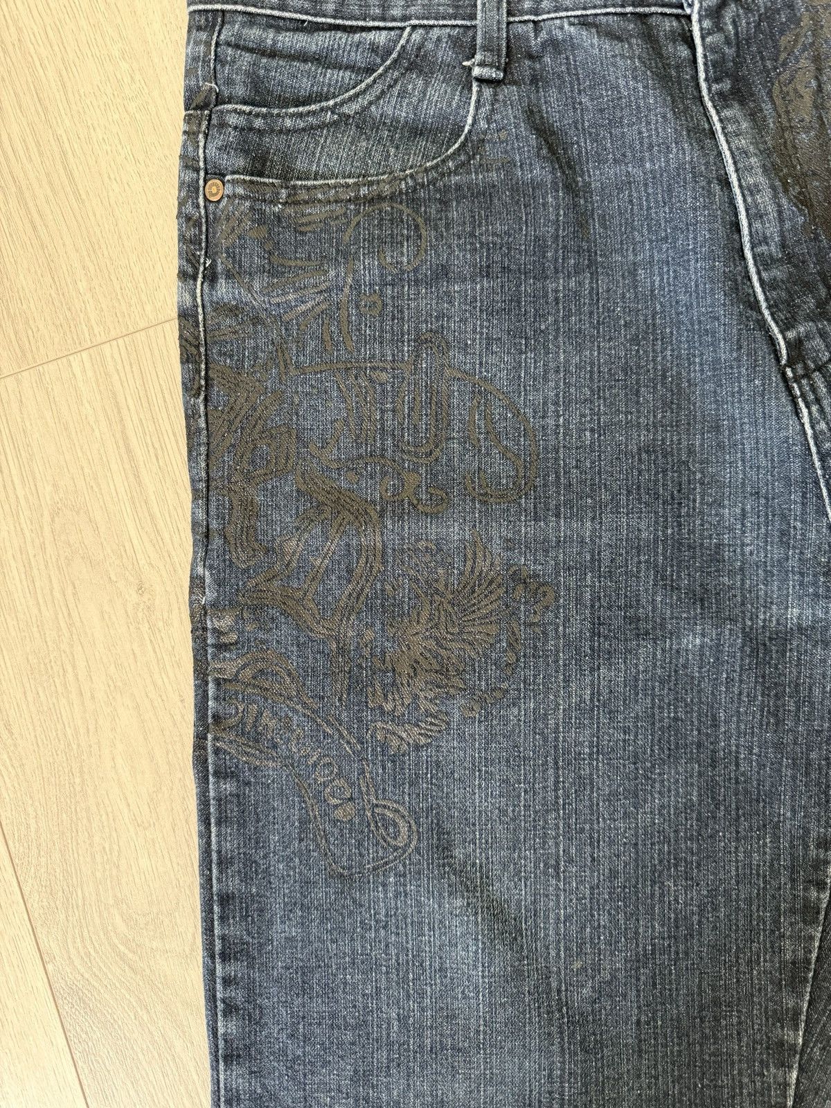 Akademiks Late 2000s Akademiks Baggy Hip Hop Embossed Jeans (34x32) Size US 34 / EU 50 - 4 Thumbnail