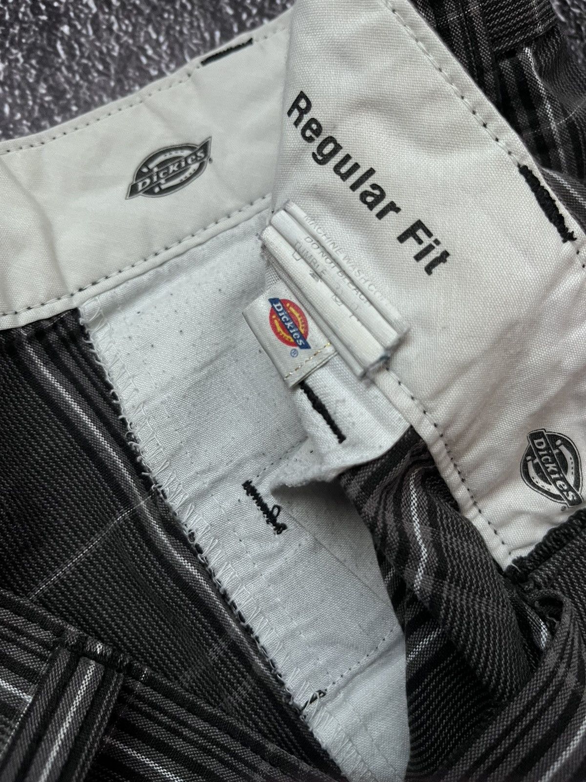 Dickies Y2K Dickes Checkered Cargo Shorts Grey Size US 32 / EU 48 - 9 Thumbnail