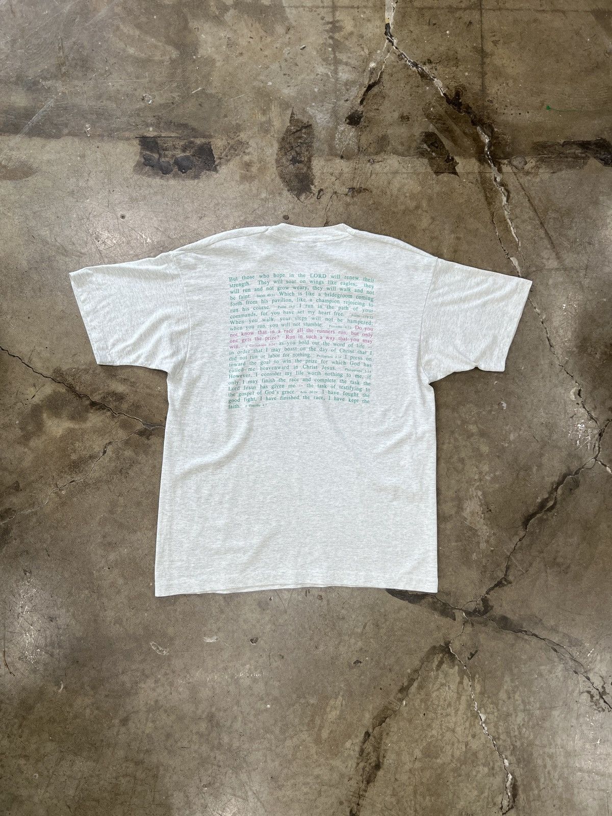 Vintage Vintage Runner Jesus Bible Verse Hebrews Religious Tee Large Size US L / EU 52-54 / 3 - 5 Thumbnail