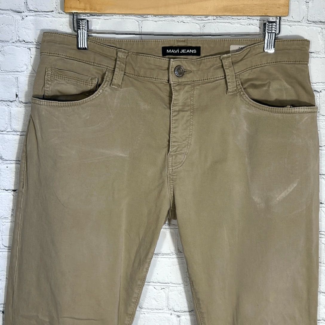 Vintage **MAVI Men's Size 35 Khaki Stretch Chino Pants** User: MAVI Men's Size 35 Khaki Stretch Chino Pants Size US 35 - 2 Thumbnail
