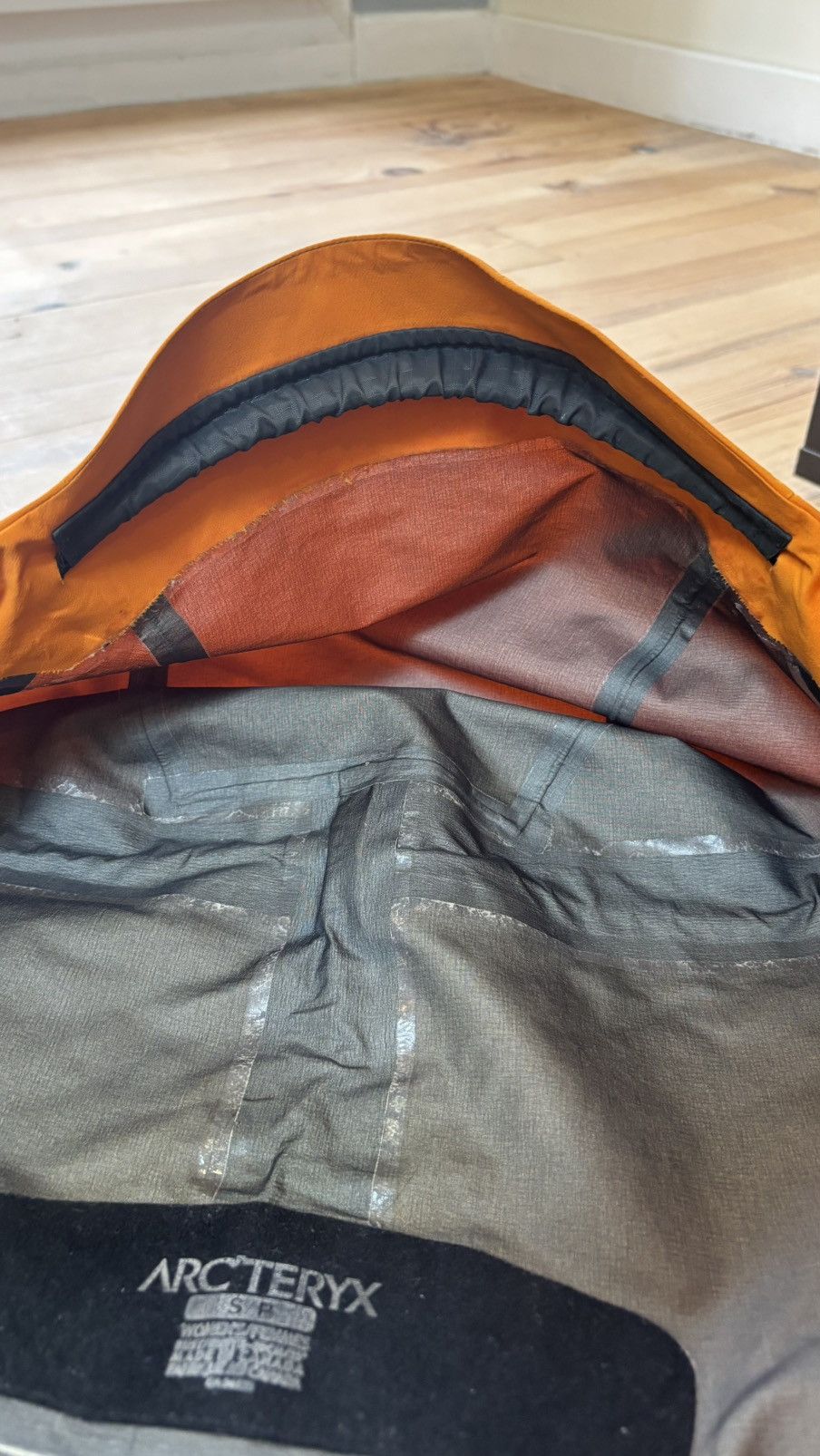 Arc'teryx Arc’teryx Alpha SV canada Size S / US 4 / IT 40 - 13 Thumbnail
