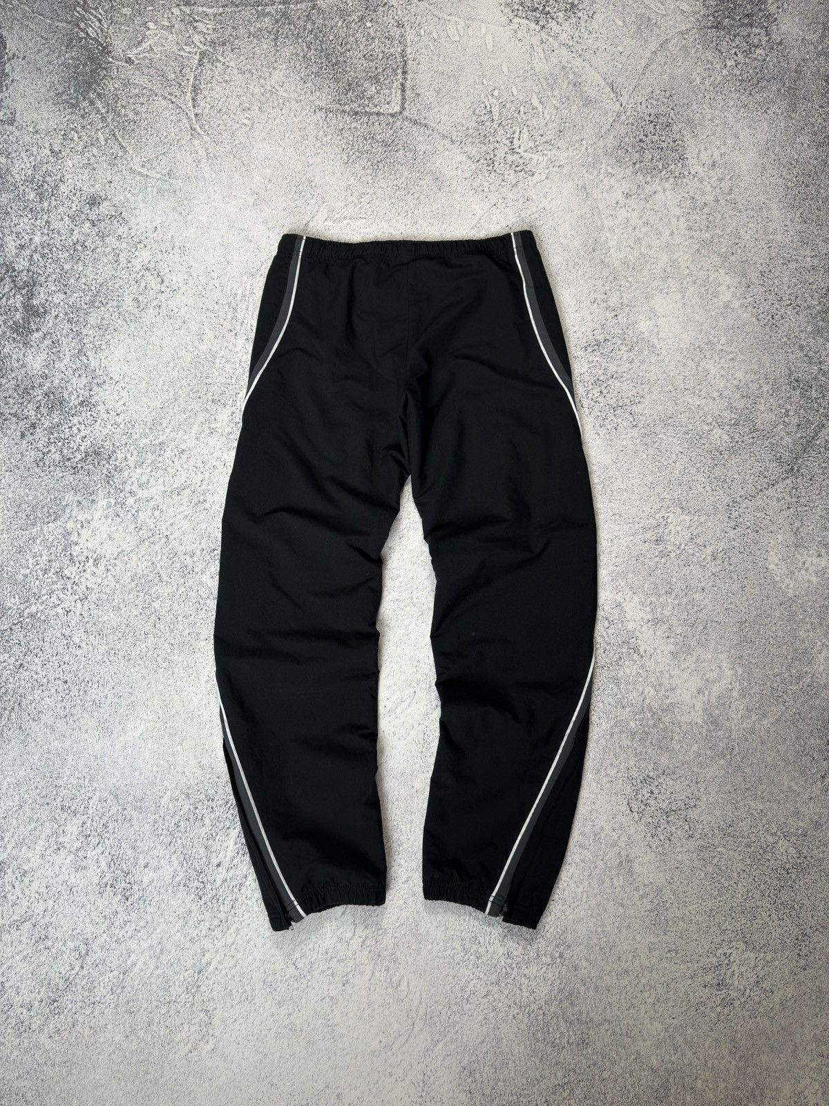 Nike OOs Nike Vintage Nylon Baggy Swoosh Parachute Pants Size US 32 / EU 48 - 9 Thumbnail