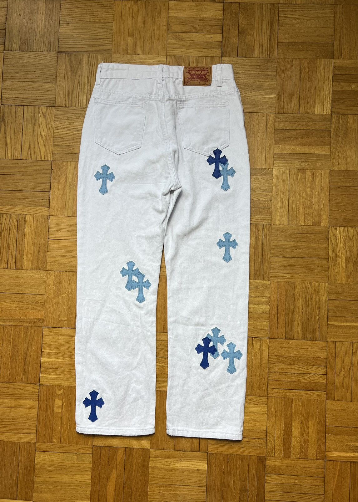 Levi's Pants Levi’s 550 Crosses Y2K White Unisex Size US 32 / EU 48 - 1 Thumbnail