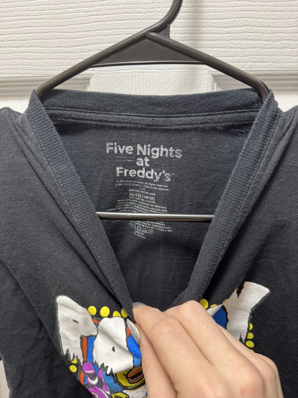 Vintage Five Nights at Freddy's FNAF 2017 Vintage Gaming Horror Tee Size US XL / EU 56 / 4 - 3 Thumbnail