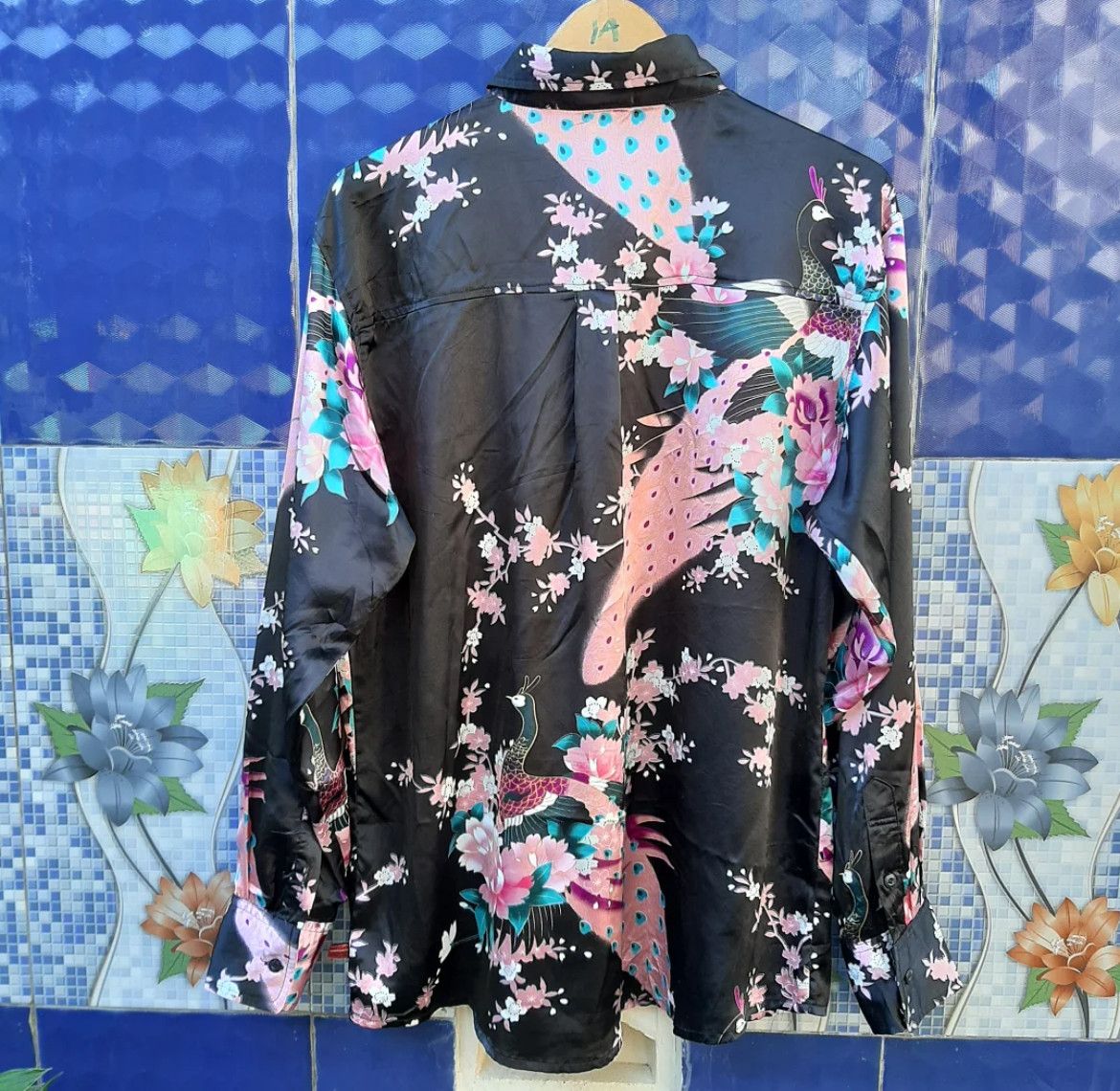 Japanese Brand 2000s Dogtown Aop Silk Longsleeve Button Shirt Size US L / EU 52-54 / 3 - 2 Thumbnail
