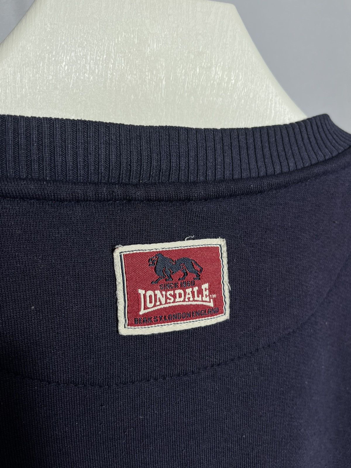 Lonsdale Lonsdale London vintage mens sweatshirt sportswear Size US XL / EU 56 / 4 - 5 Thumbnail
