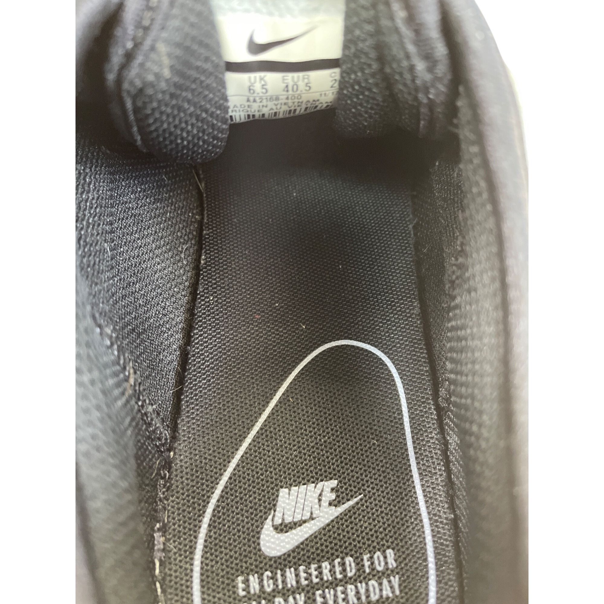 Nike Nike Air Max Axis womans Blue Tan Athletic Running Sneakers Size US 9 / IT 39 - 11 Thumbnail