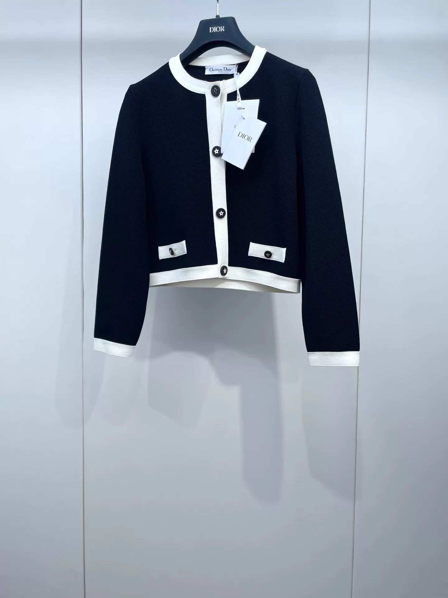 Dior Dior 25SS Crewneck Knit Cardigan Black/White Size36 99NWT Size XS / US 0-2 / IT 36-38 - 1 Thumbnail