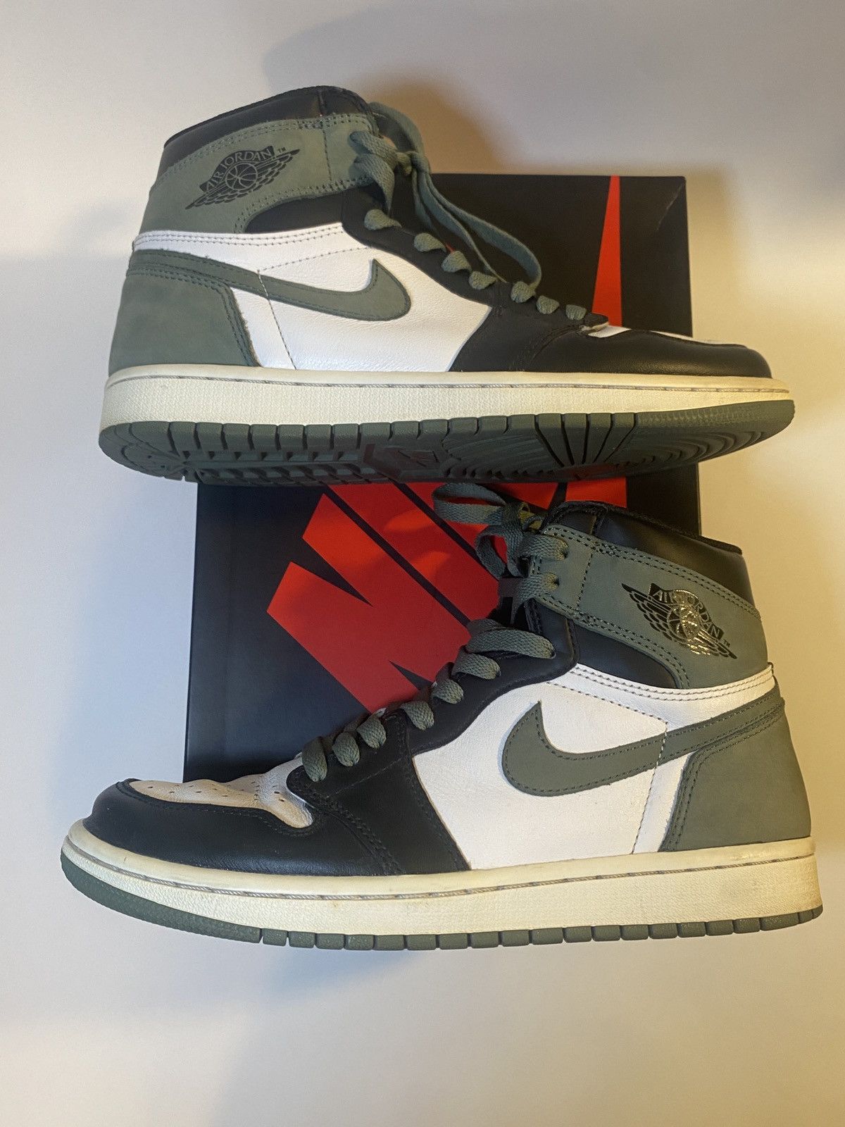 Jordan Brand × Nike Jordan 1 Retro High OG Clay Green sz 8 Size US 8 / EU 41 - 4 Thumbnail