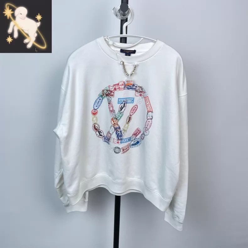 Louis Vuitton Louis Vuitton 25 SS Colored Badge Logo Chain Sweatshirt Size XL / US 12-14 / IT 48-50 - 1 Thumbnail