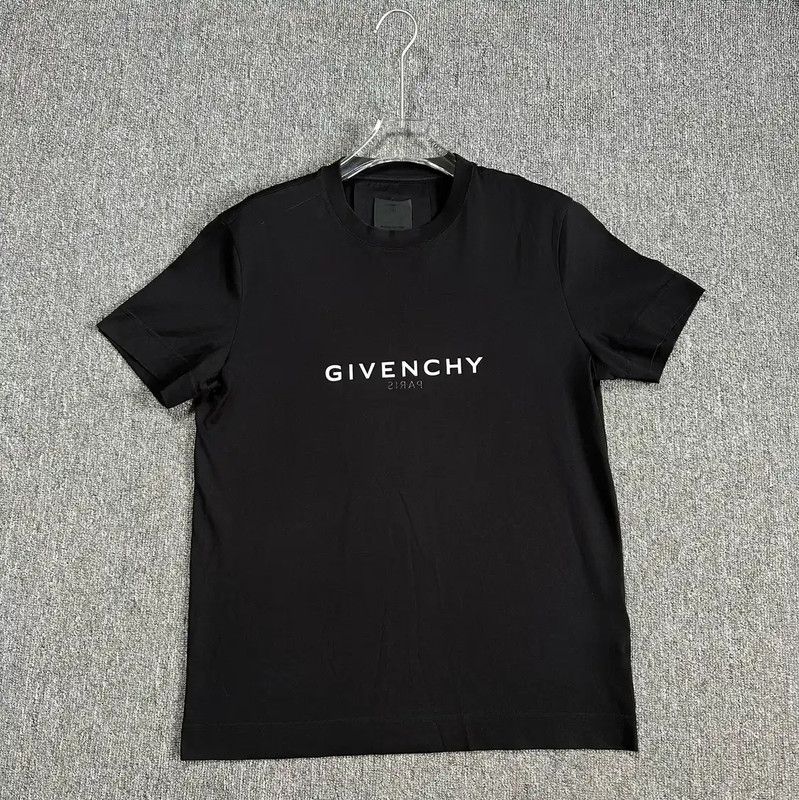 Givenchy Givenchy Black Cotton Graphic Short Sleeve T-Shirt 0089 Size US M / EU 48-50 / 2 - 1 Thumbnail