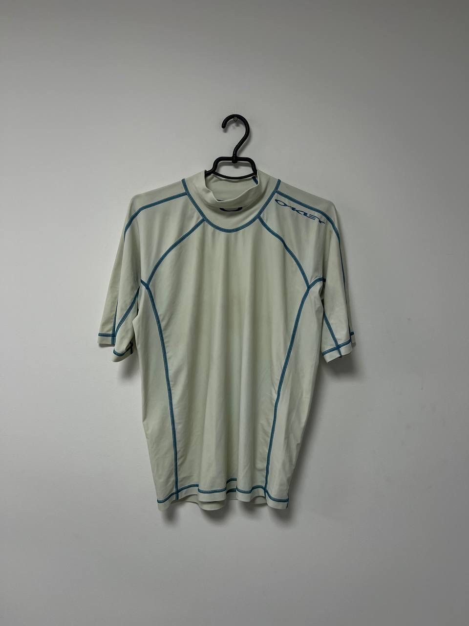 Other Vintage Oakley Compression Shirt Swim Run Athletic sz 2XL Size US XXL / EU 58 / 5 - 2 Thumbnail