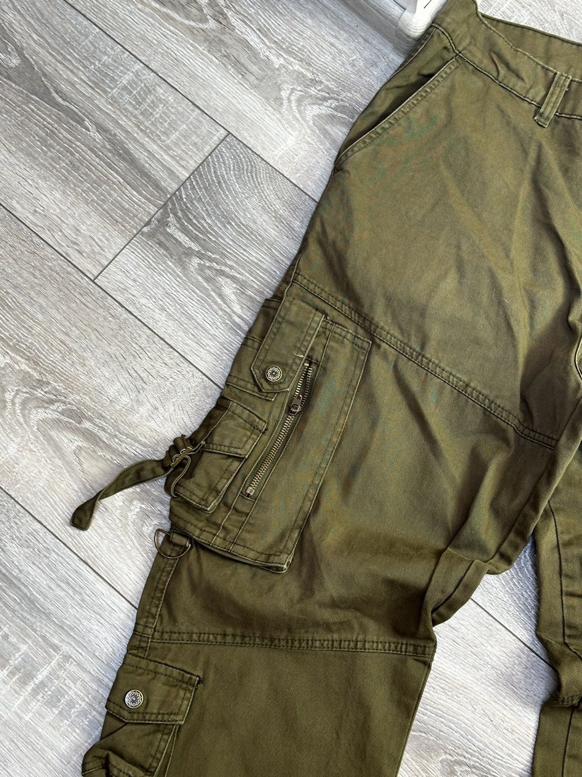Japanese Brand Crazy 90s Grunge Military Olive Multi-Pocket Pants Size US 36 / EU 52 - 4 Thumbnail