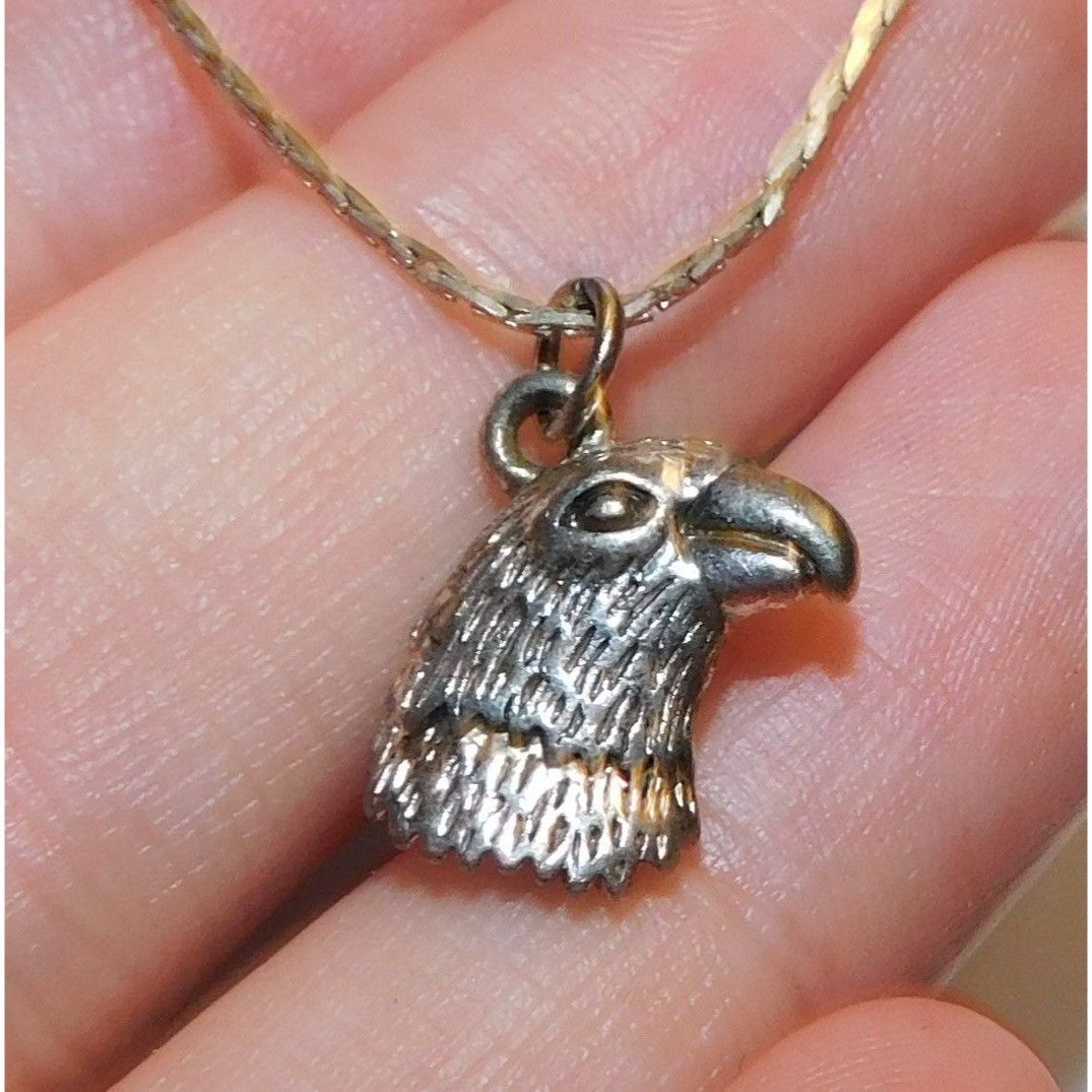Other Witchy Gothic Silver Tone Crow Head Pendant Necklace Size ONE SIZE - 1 Thumbnail