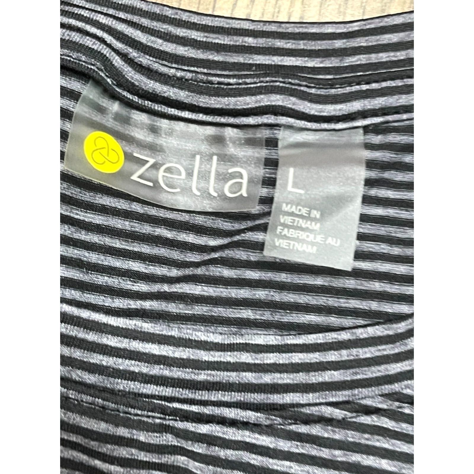 Vintage Zella Tank Top Women's Size L Gray Black Striped Activewear Top Shirt Womens Slim? Size L / US 10 / IT 46 - 5 Thumbnail