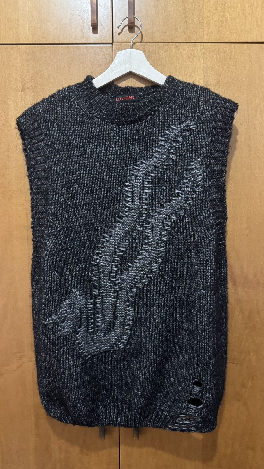 LUU DAN Lu’u Dan Snake Intarsia Knit Vest Size US M / EU 48-50 / 2 - 1 Thumbnail
