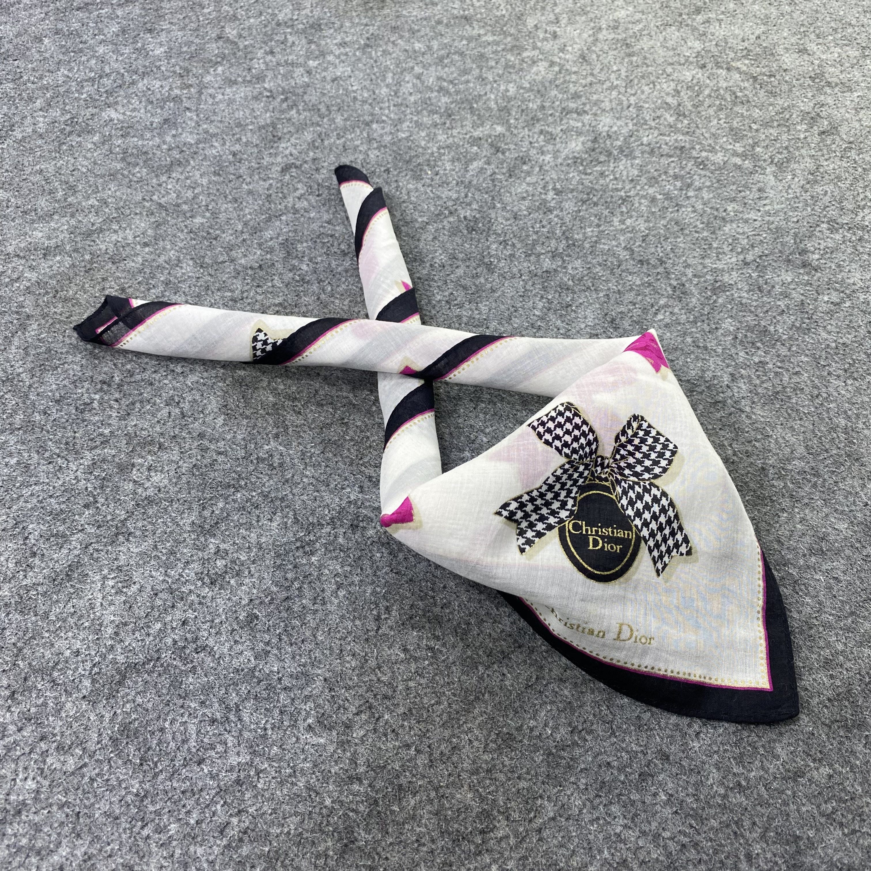 Vintage Christian Dior Handkerchief / Bandana / Neckerchief-B2105 Size ONE SIZE - 1 Thumbnail