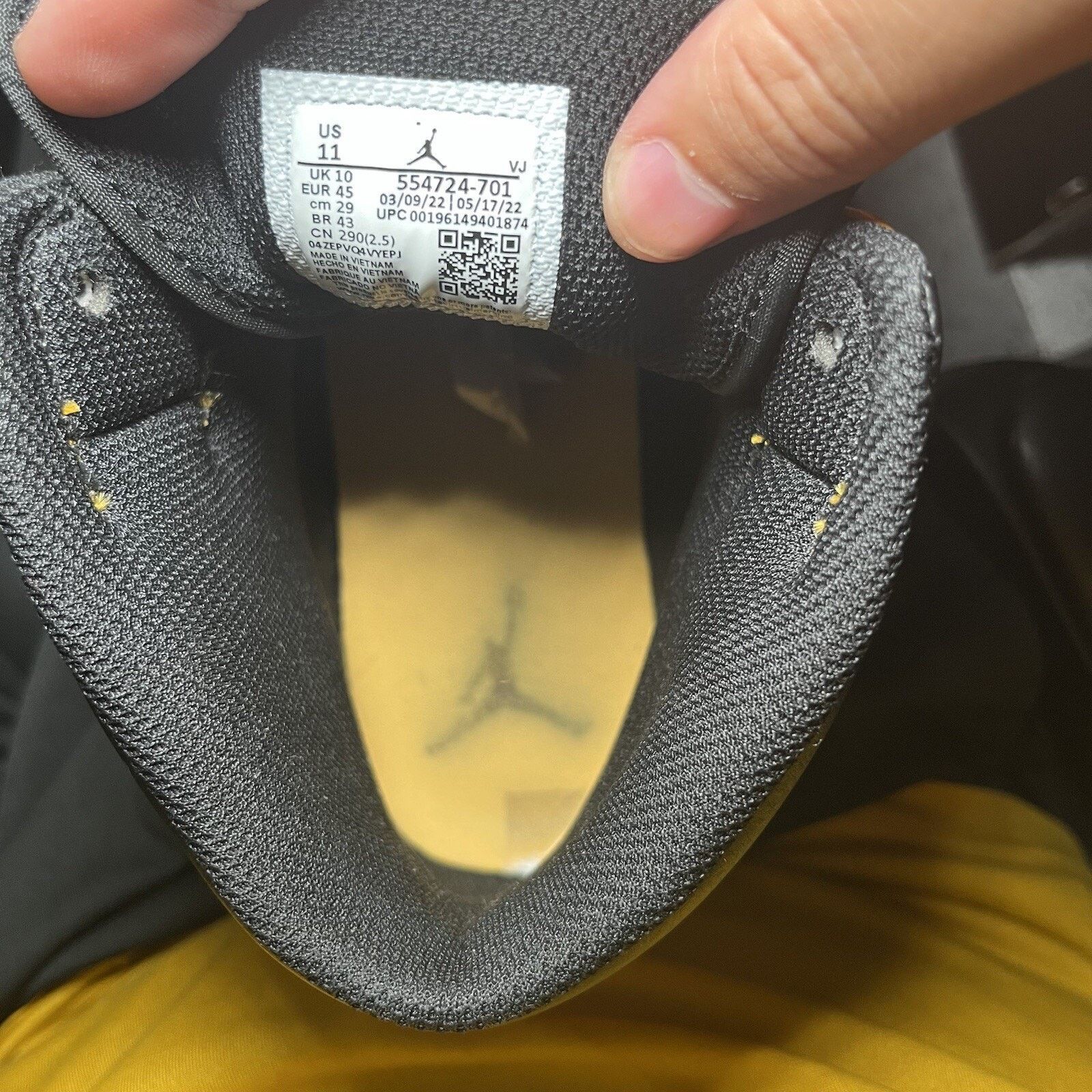 Nike Size 11 - Jordan 1 Mid Taxi 2022 Size US 11 / EU 44 - 8 Thumbnail