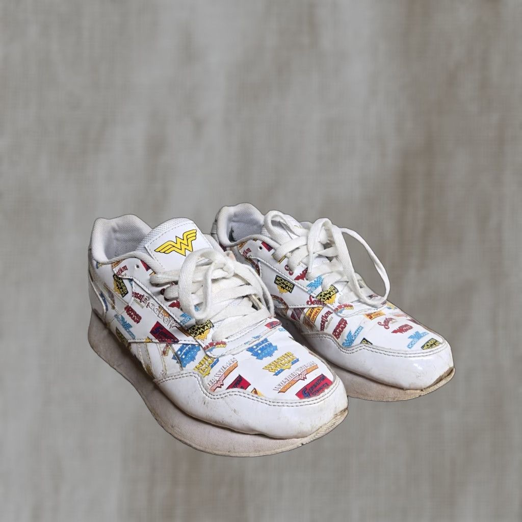 Reebok VINTAGE Reebok Women’s Sneakers Size 7.5 Activewear Casual Athletic CrossFit Running Summer White Wonder Woman Graphic Size US 7.5 / IT 37.5 - 1 Thumbnail