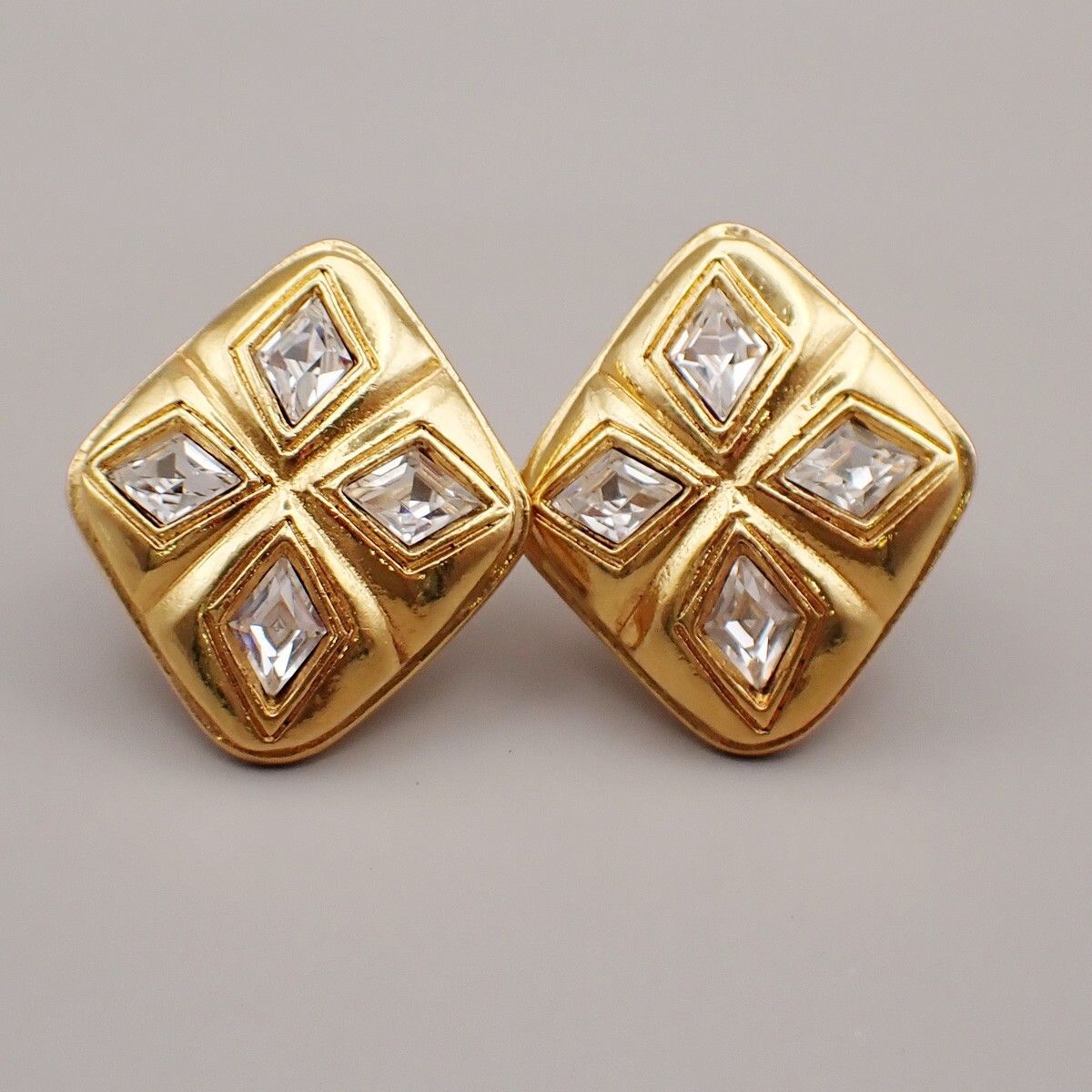 Chanel Chanel Vintage CC Diamond Clip-On Earrings Metal Size ONE SIZE - 1 Thumbnail