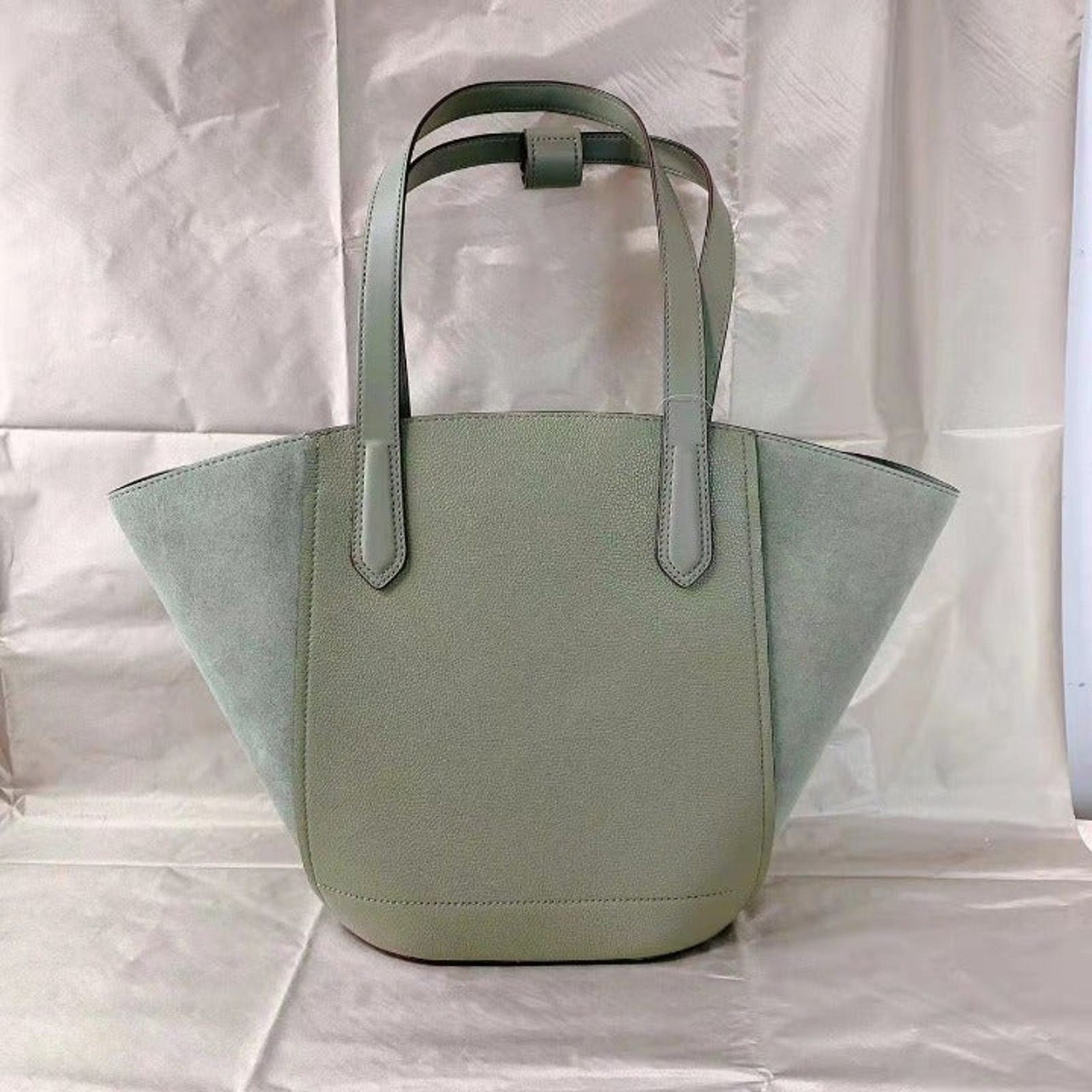 Michael Kors Michael Kors 35F1GPAT3S Portia Large Bucket Bag Army Green Size ONE SIZE - 4 Thumbnail