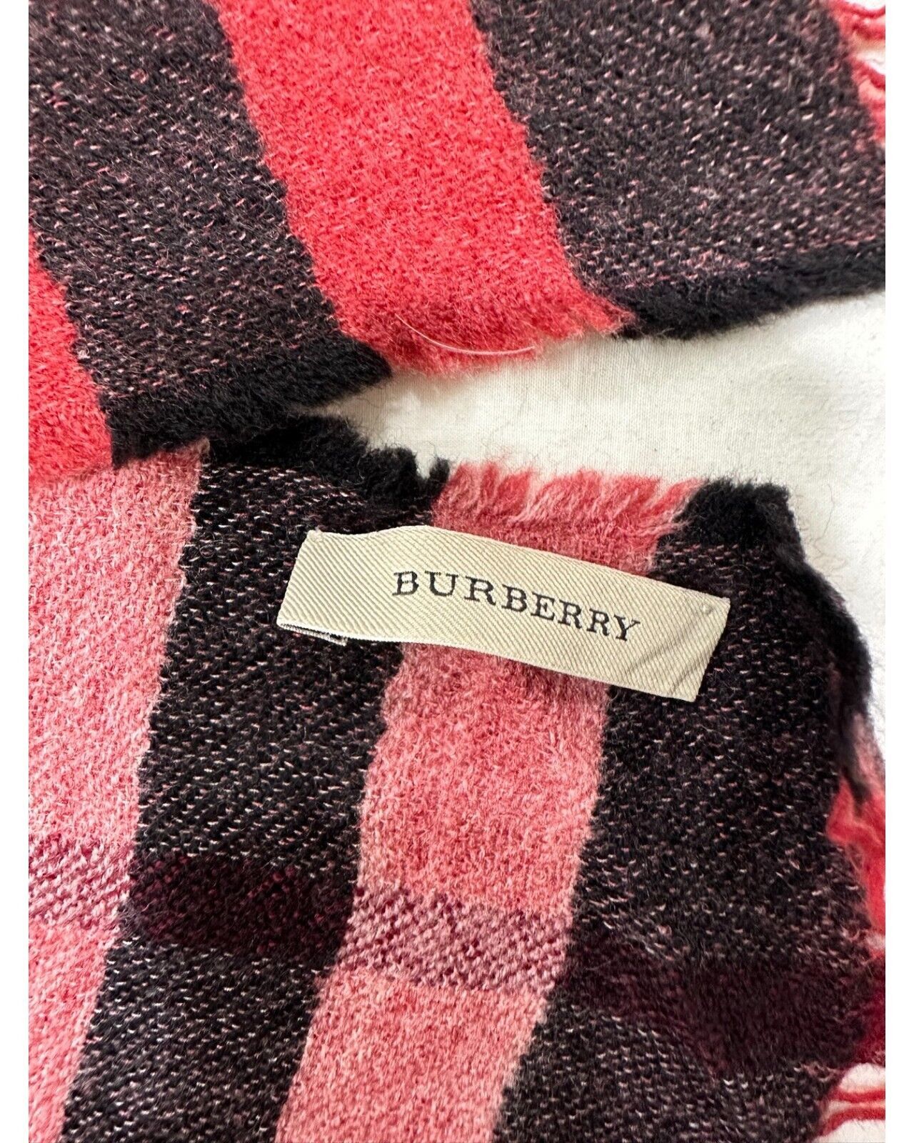 Burberry Burberry Nova Check Unisex Scarf Red/Black 100% Cashmere Size ONE SIZE - 3 Thumbnail